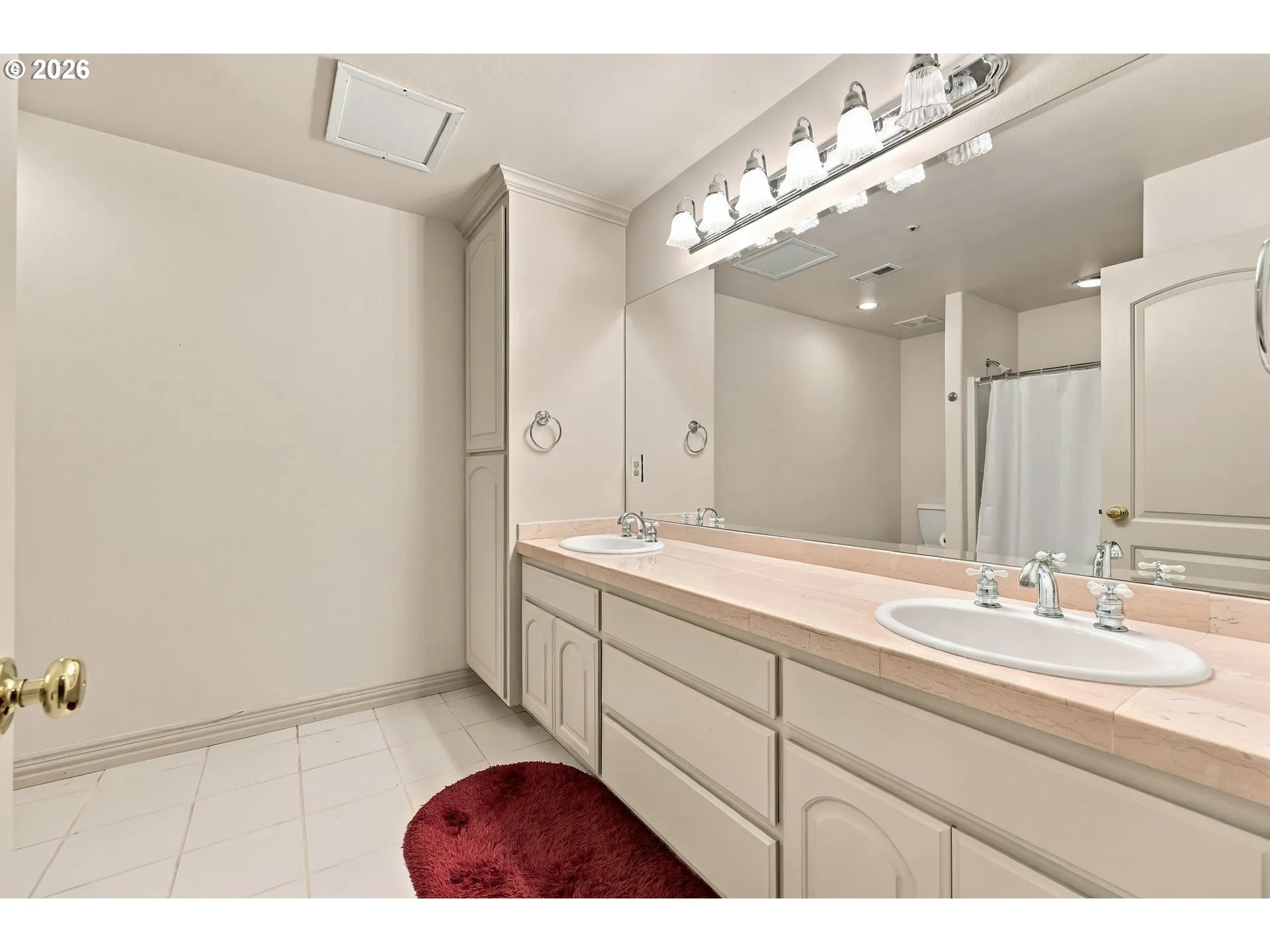 Bathroom-Lower