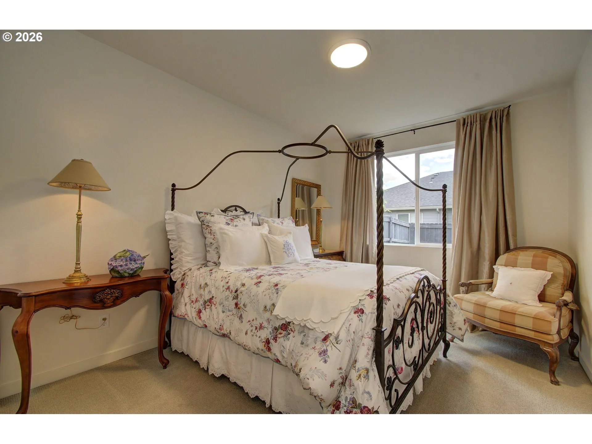 Bedroom, Primary-Vaulted Ceilings