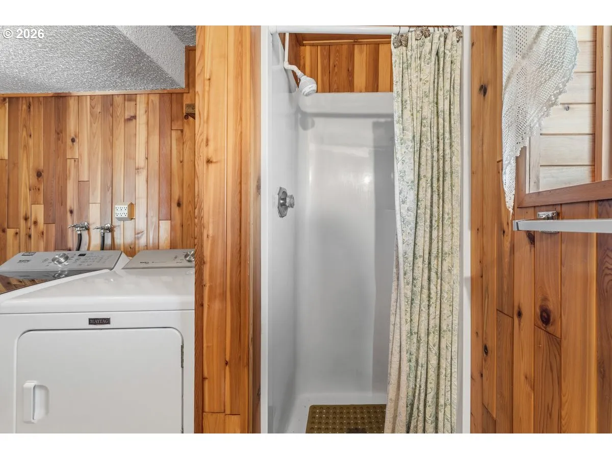 Bathroom-Lower