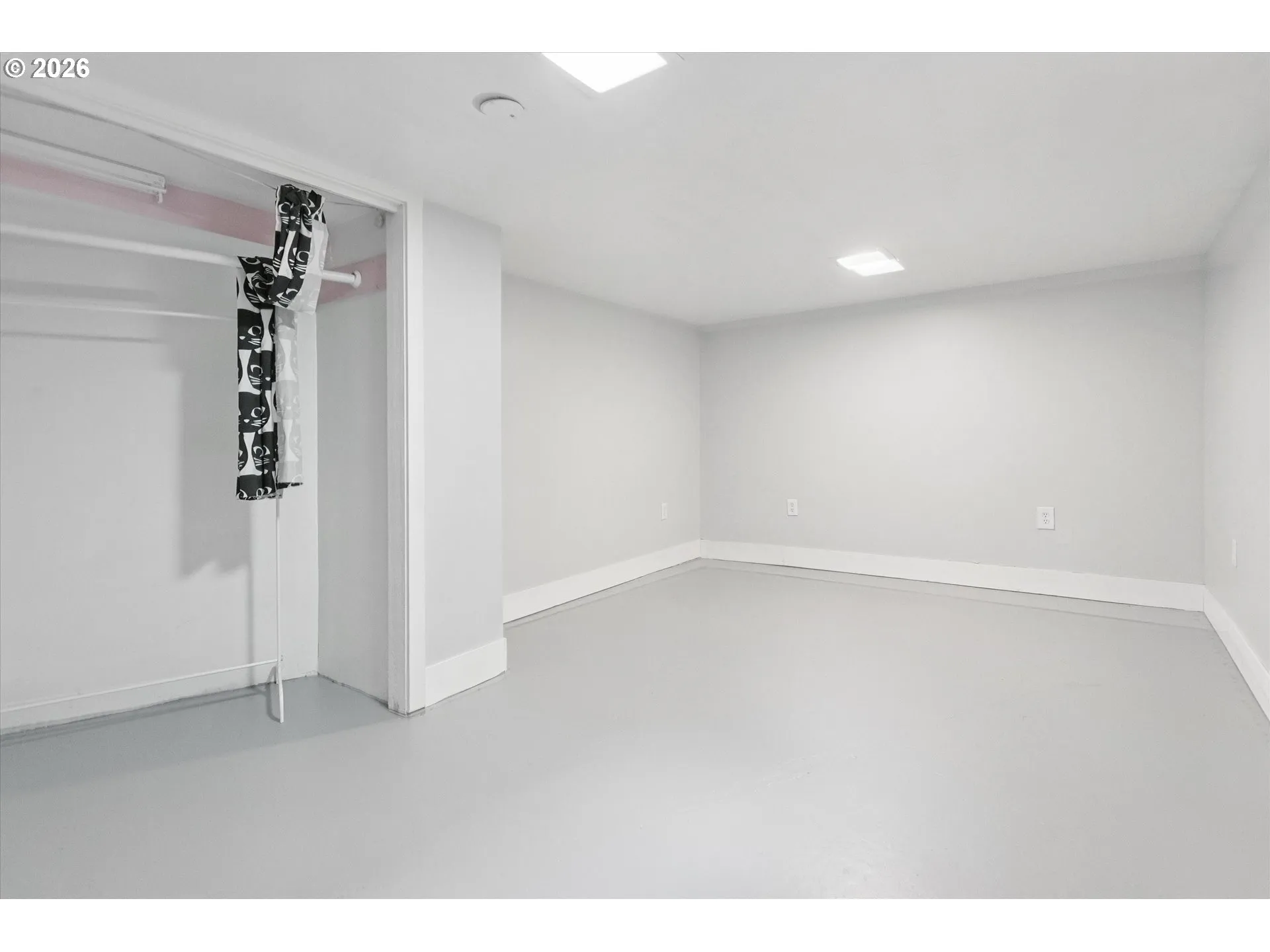 Bedroom-Lower