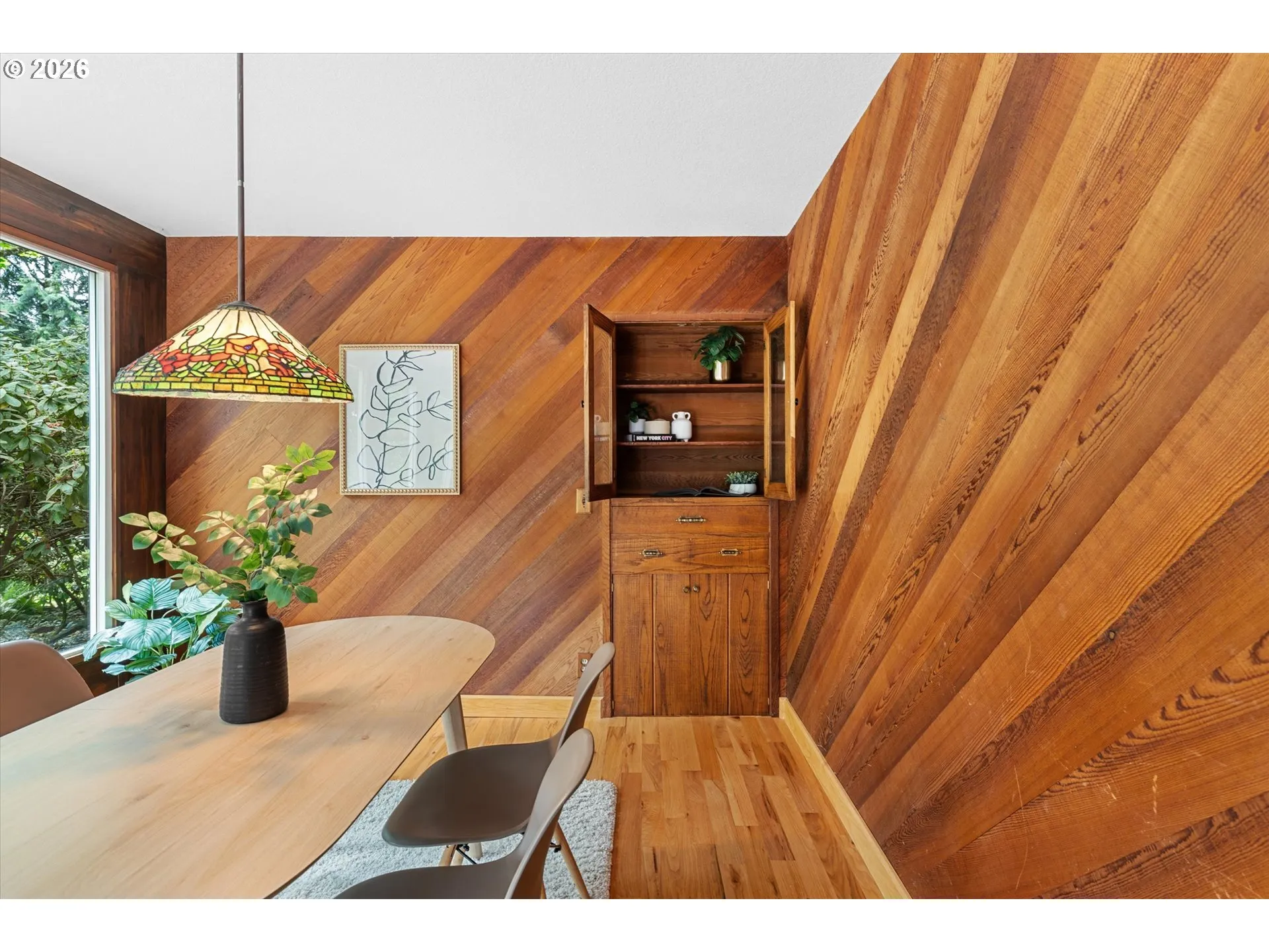 Dining Room-Built-In Cabinets