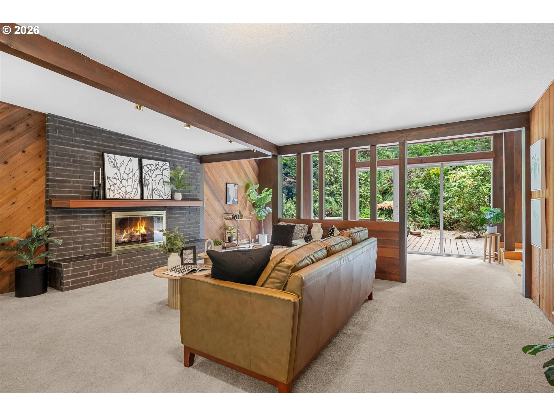 Living Room-Fireplace