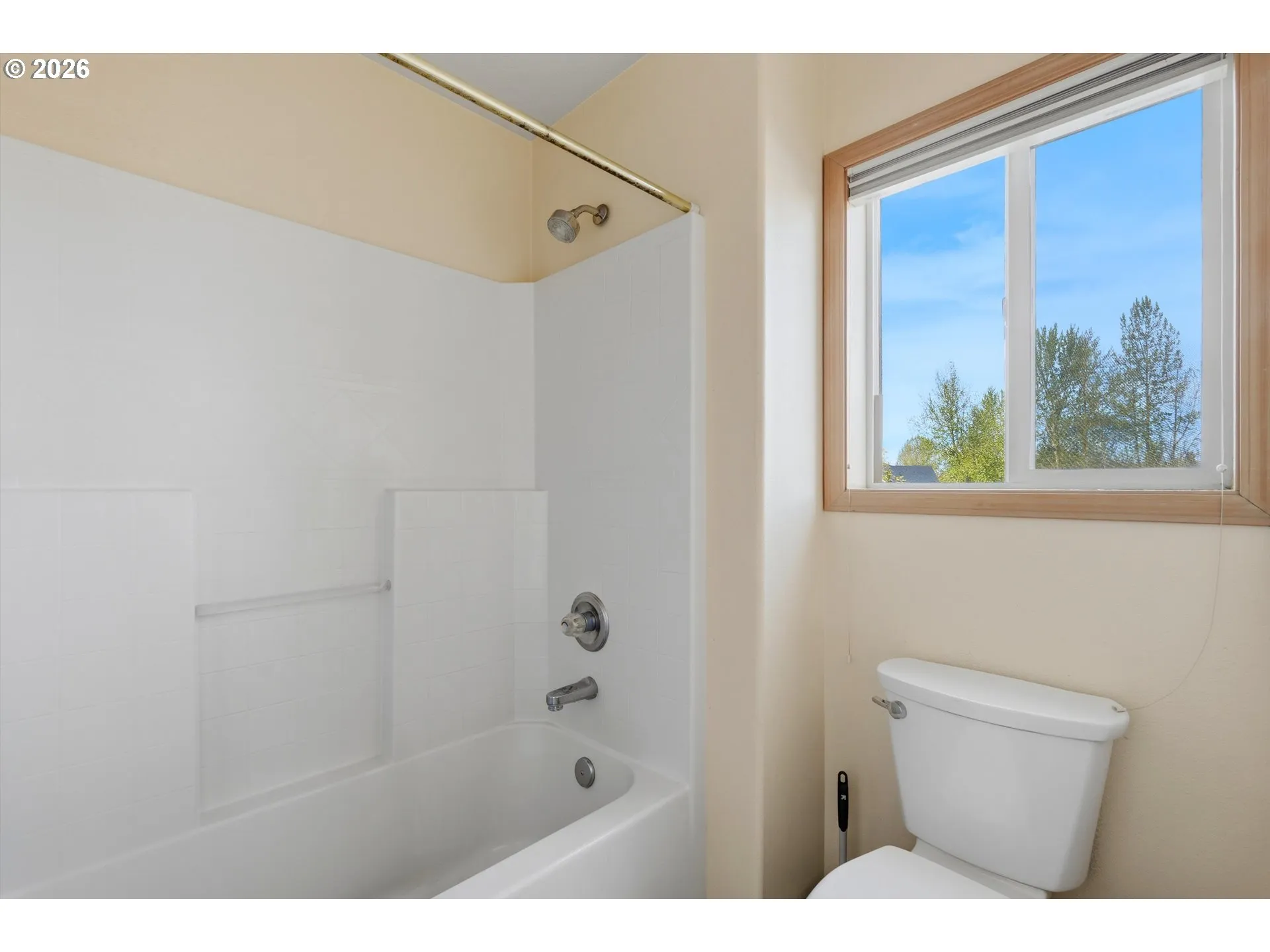 Bathroom, Attached-Upper