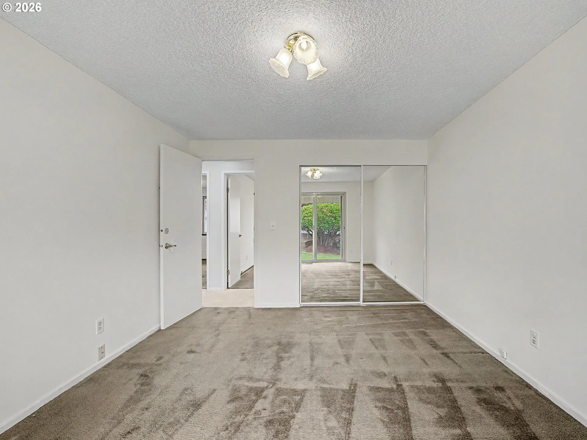 Bedroom, Primary