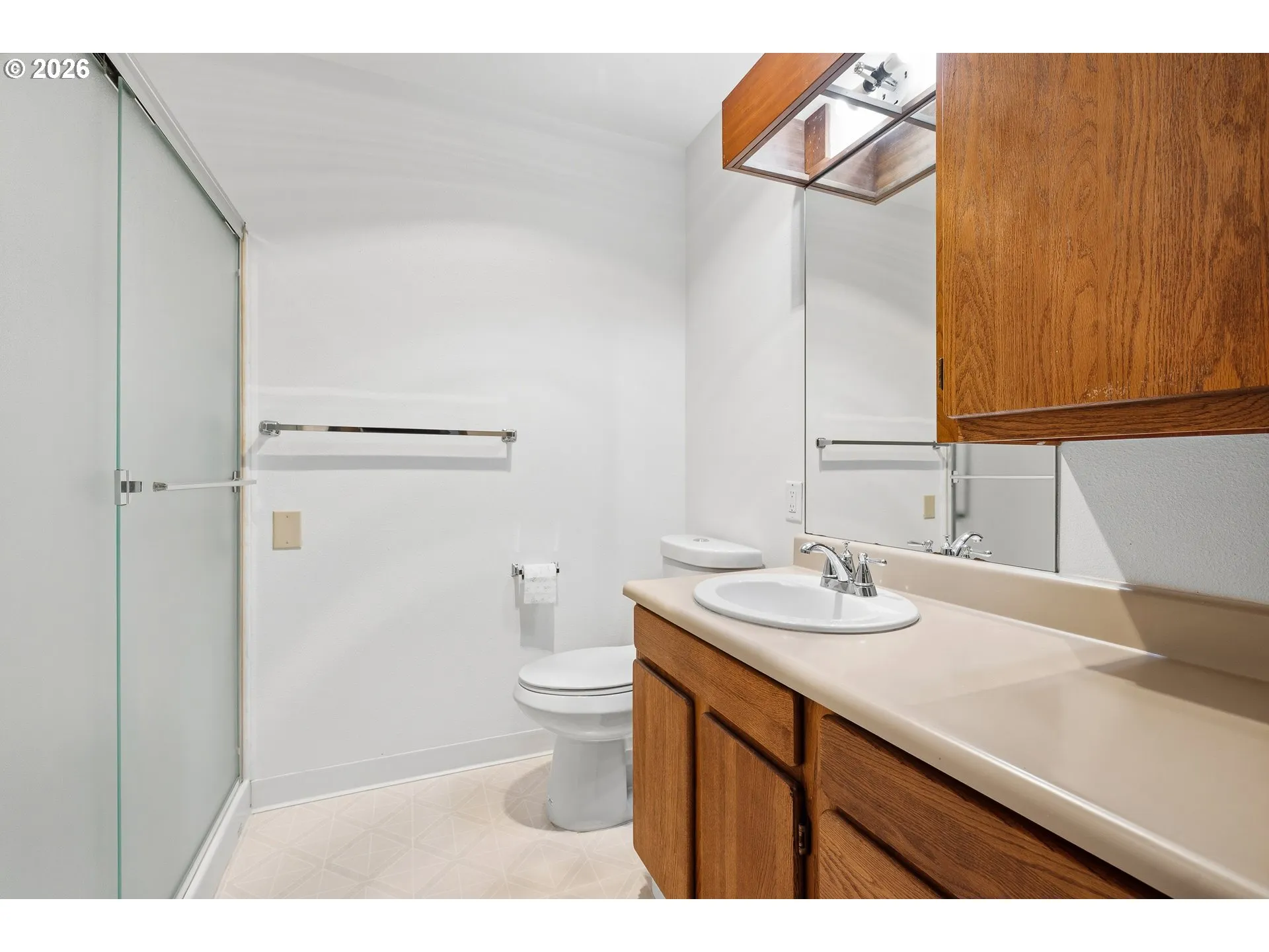Bathroom-Hall