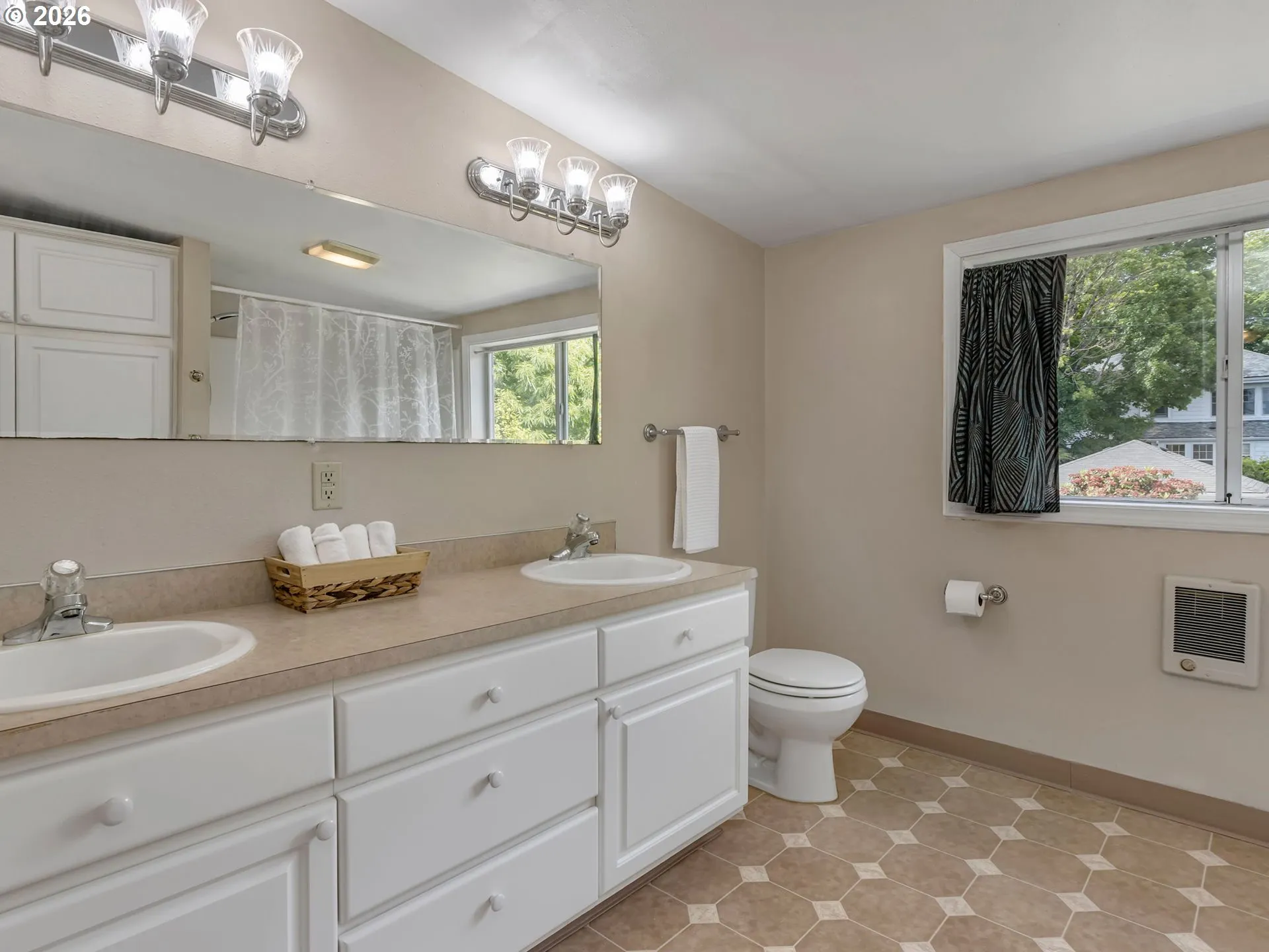 Owner's Suite Bathroom