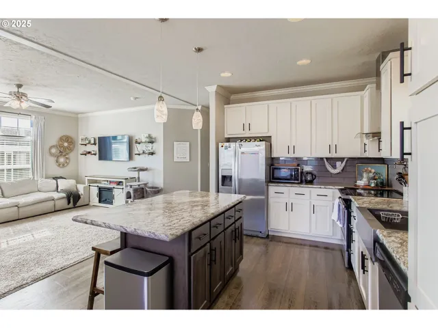 Kitchen/Living Room