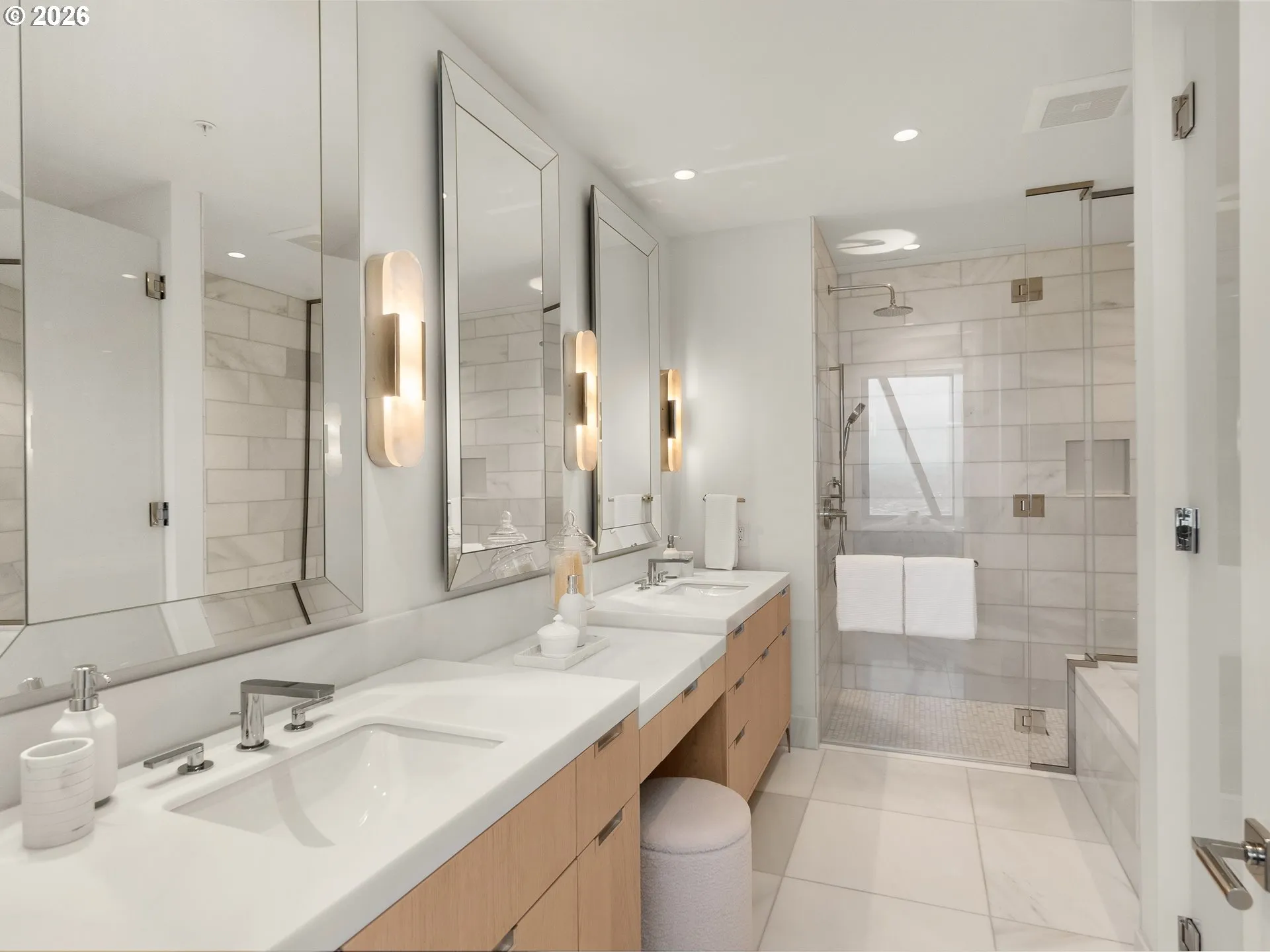 Bathroom, Attached-Double Sinks