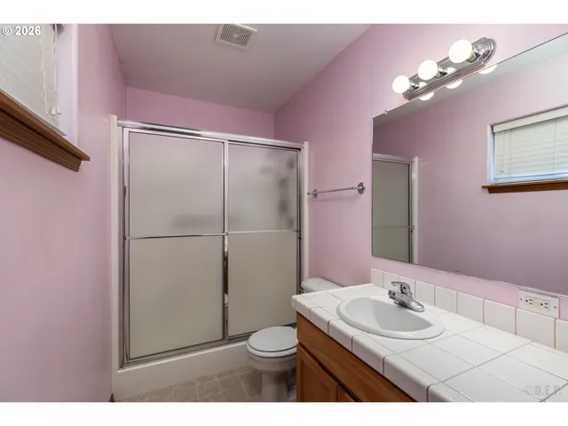 Bathroom, Attached
