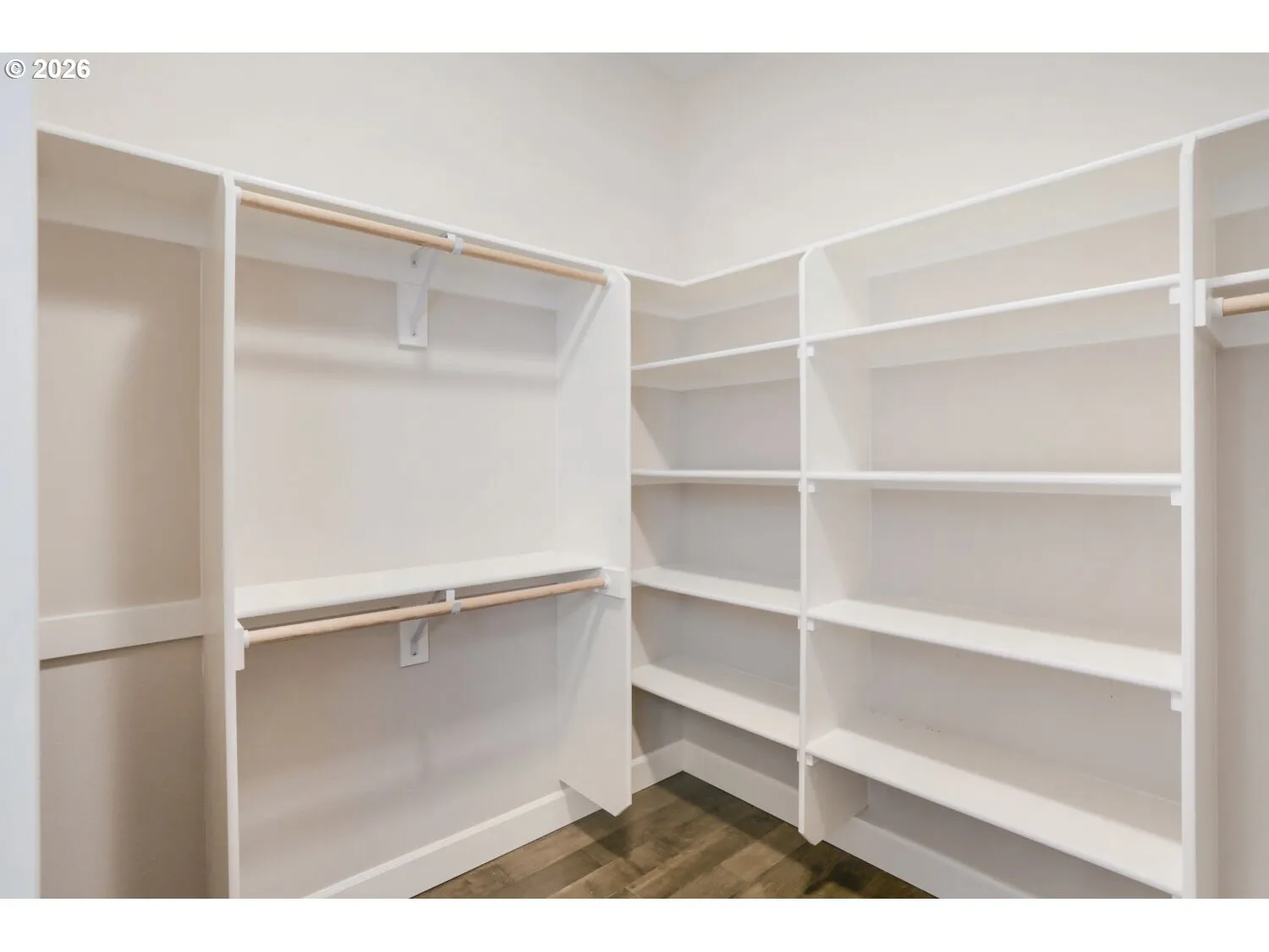 Bedroom, Owner's Suite-Walk-In Closet