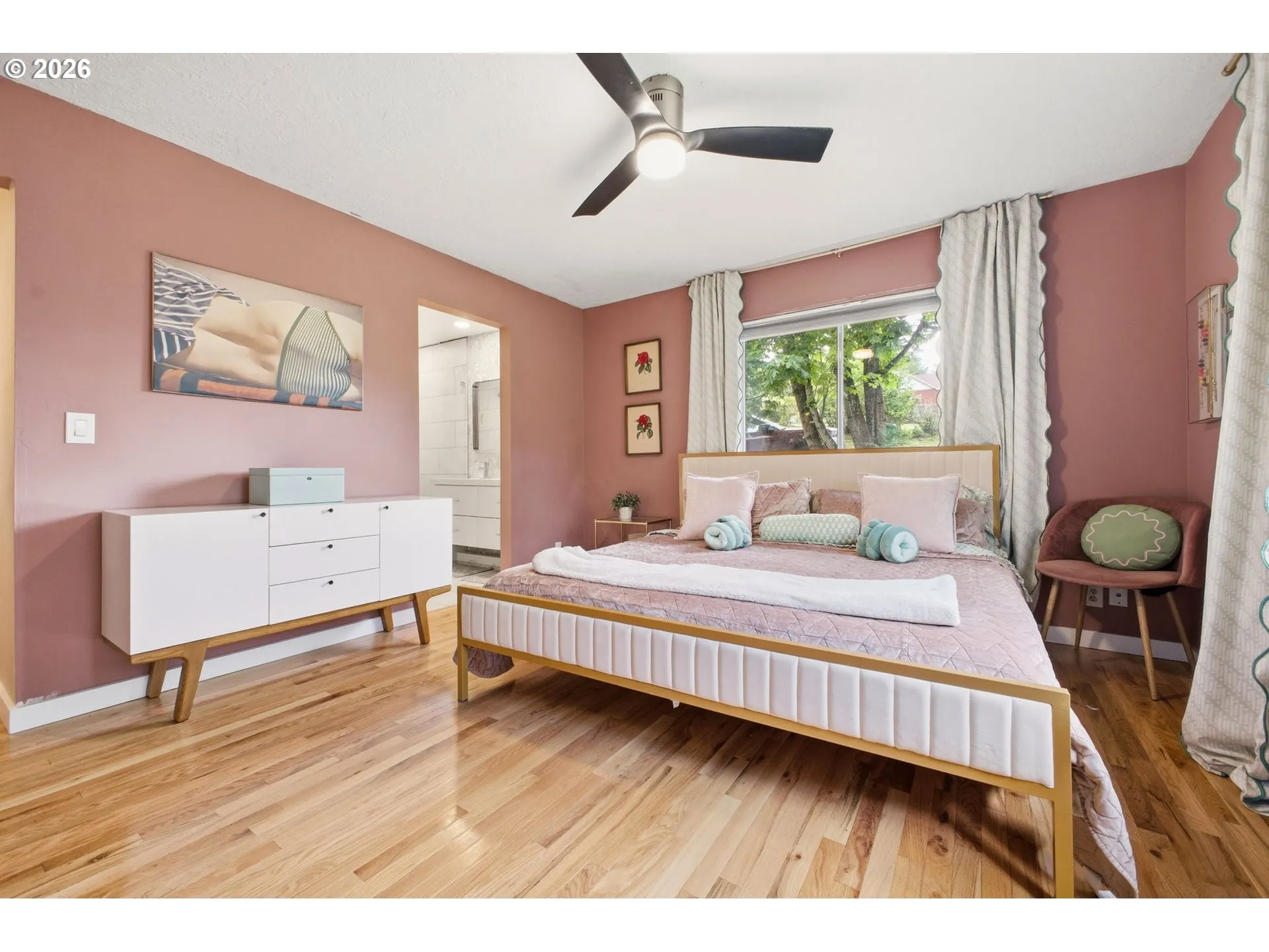 Bedroom, Owner's Suite