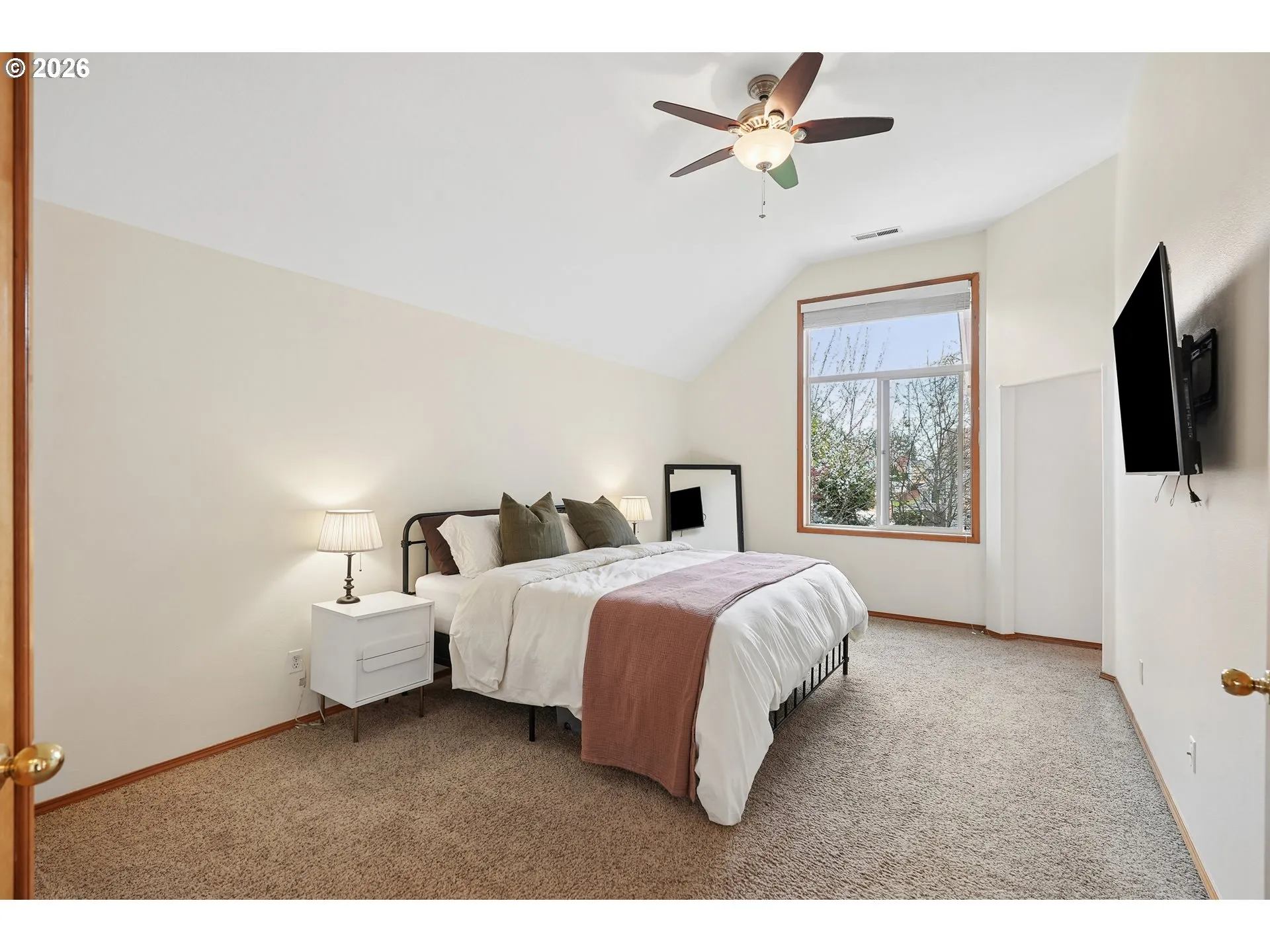 Bedroom, Primary-Upper