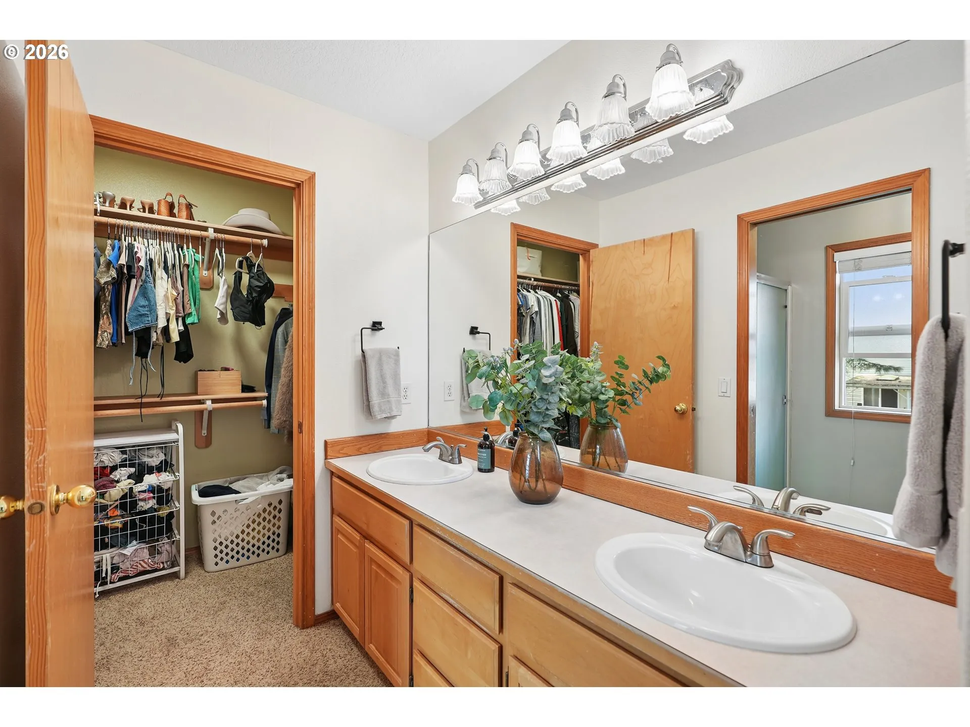 Bathroom, Attached-Double Sinks