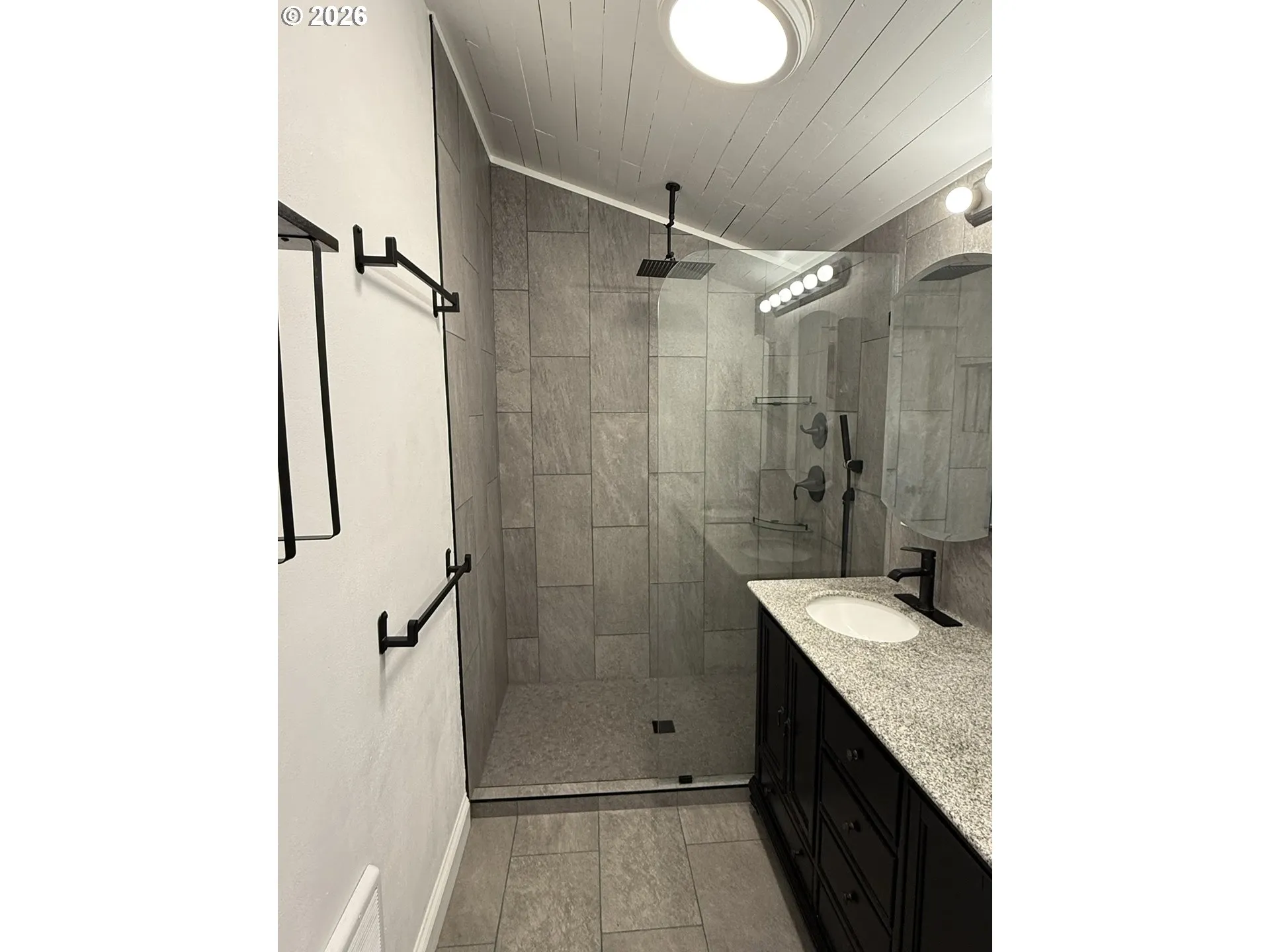 Bathroom, Attached