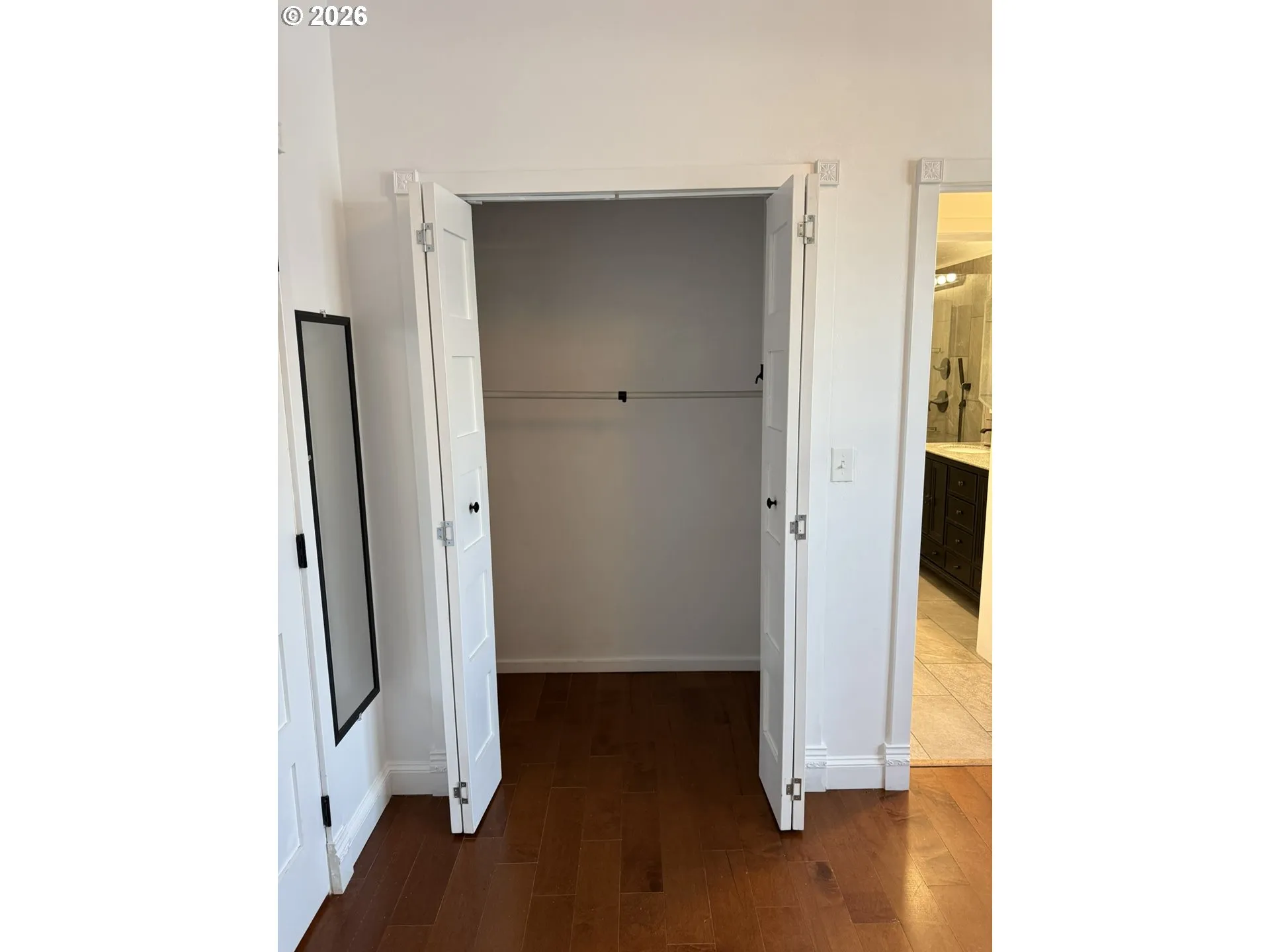 Bedroom, Primary