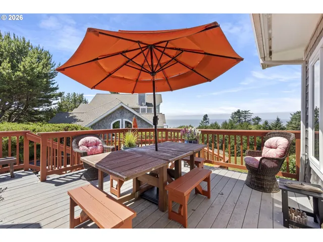 Deck-Main