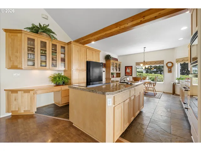 Kitchen-Island