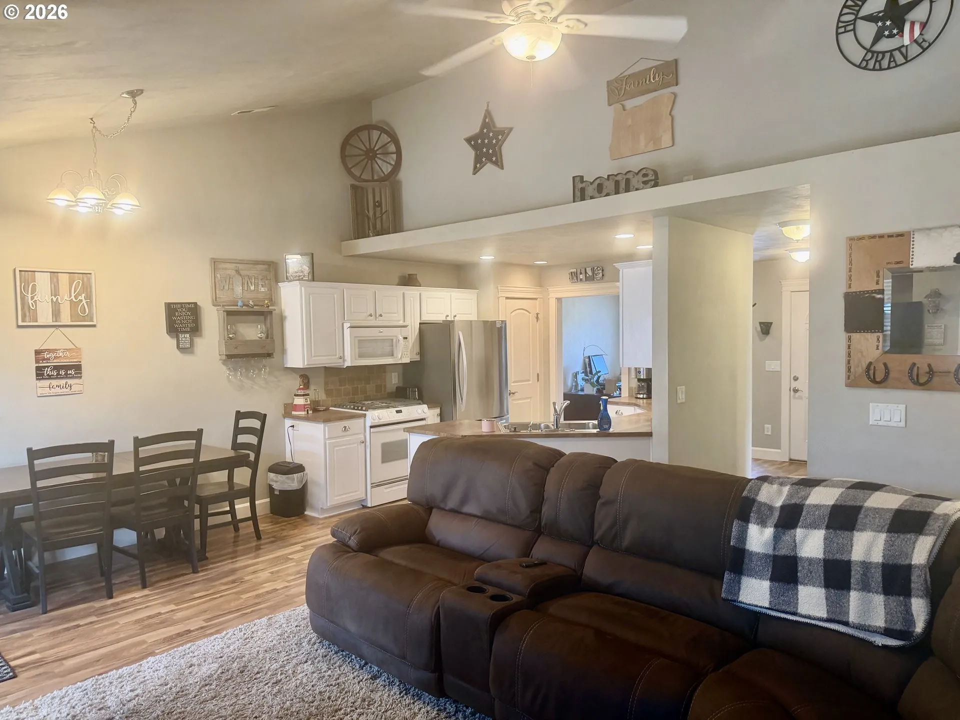 Living Room/Dining Room-Ceiling Fan