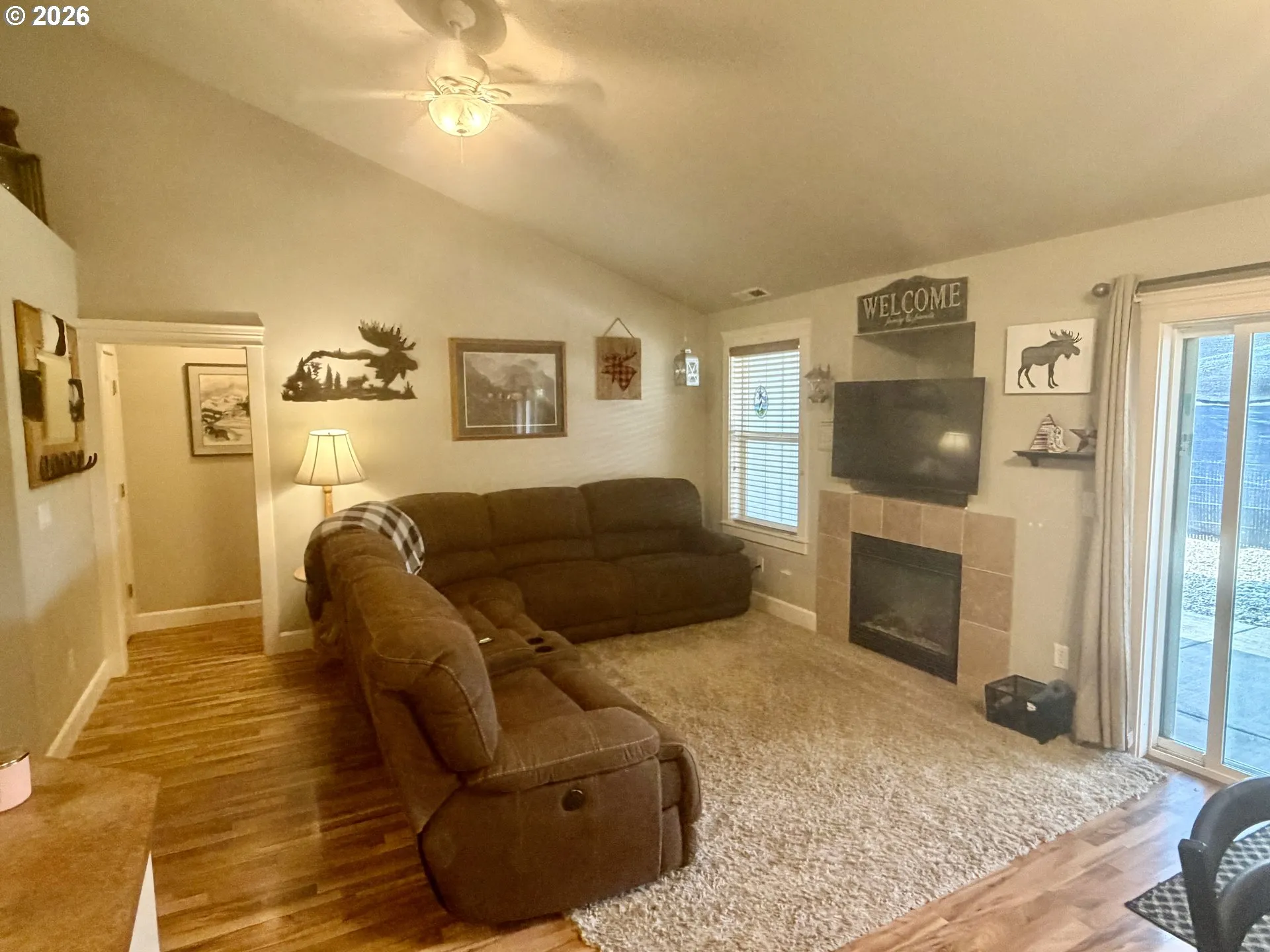 Living Room-Ceiling Fan