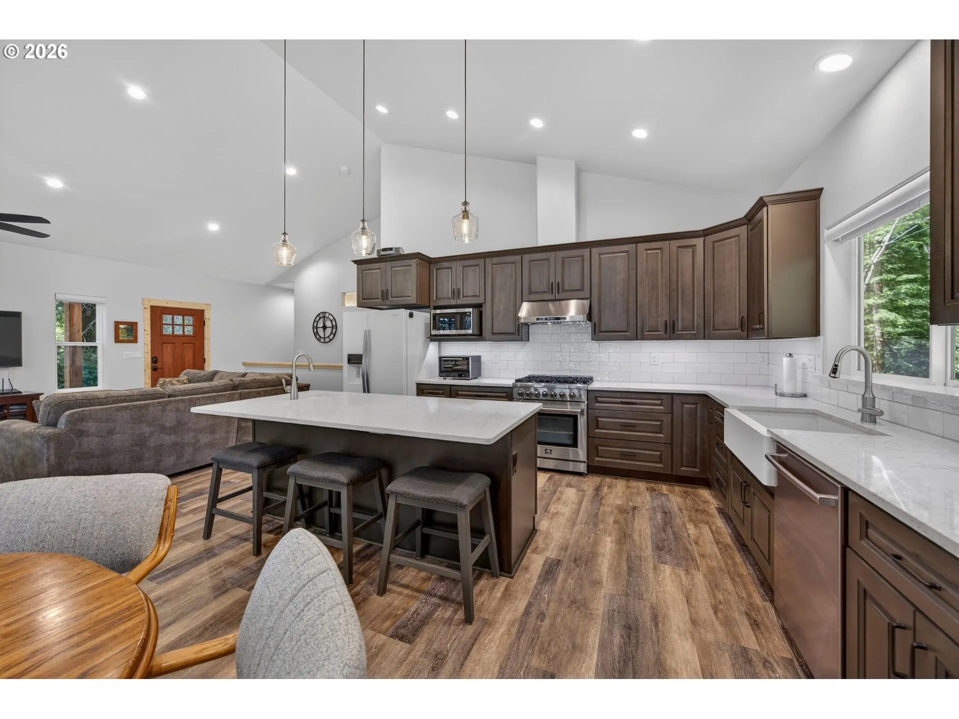 Kitchen-Cooking Island