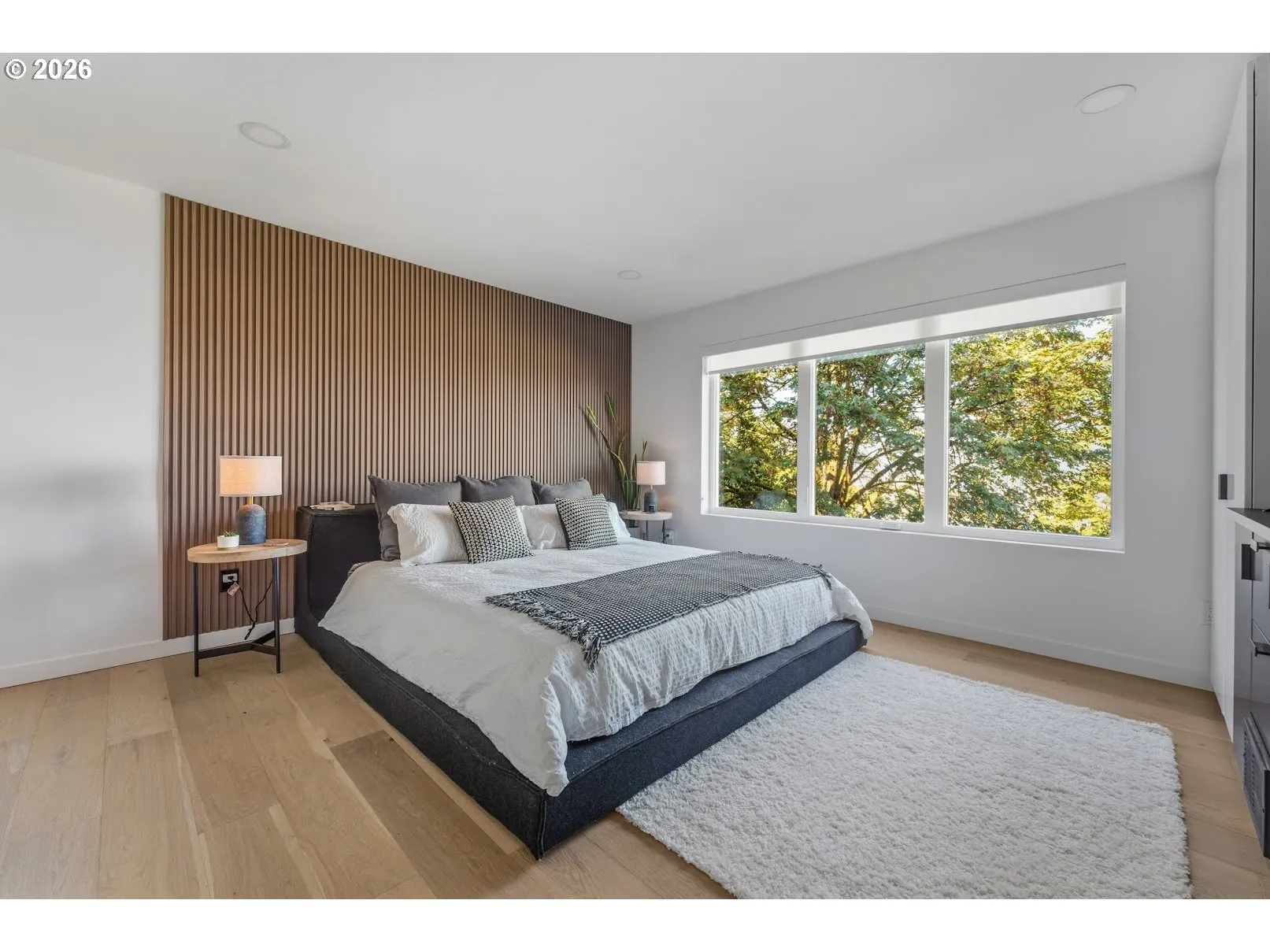 Bedroom, Primary