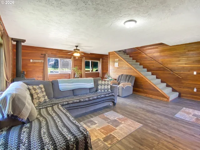 Staircase-To Upper Level