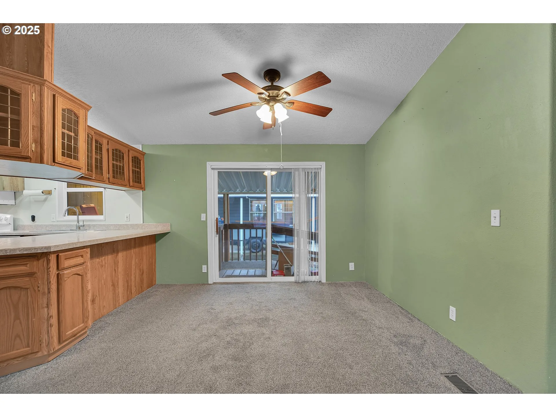 Dining Room-Ceiling Fan