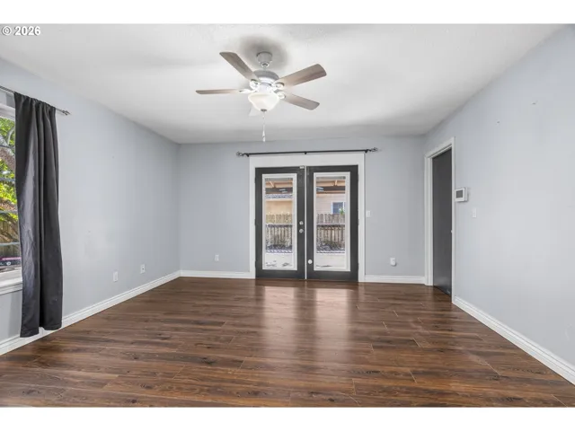 Living Room/Dining Room