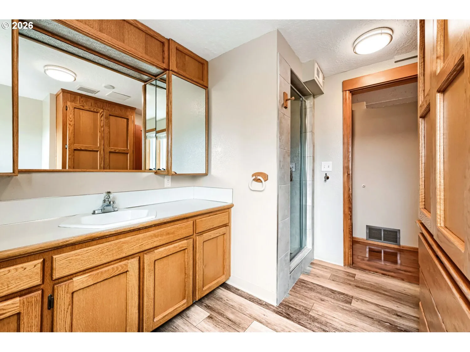 Bathroom-Lower
