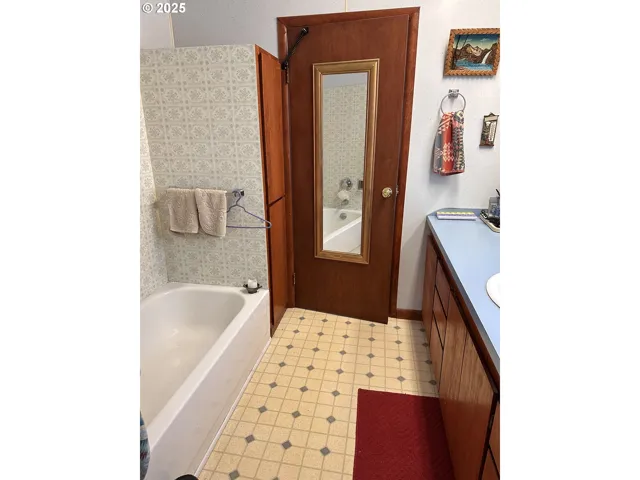 Bathroom-Double Sinks
