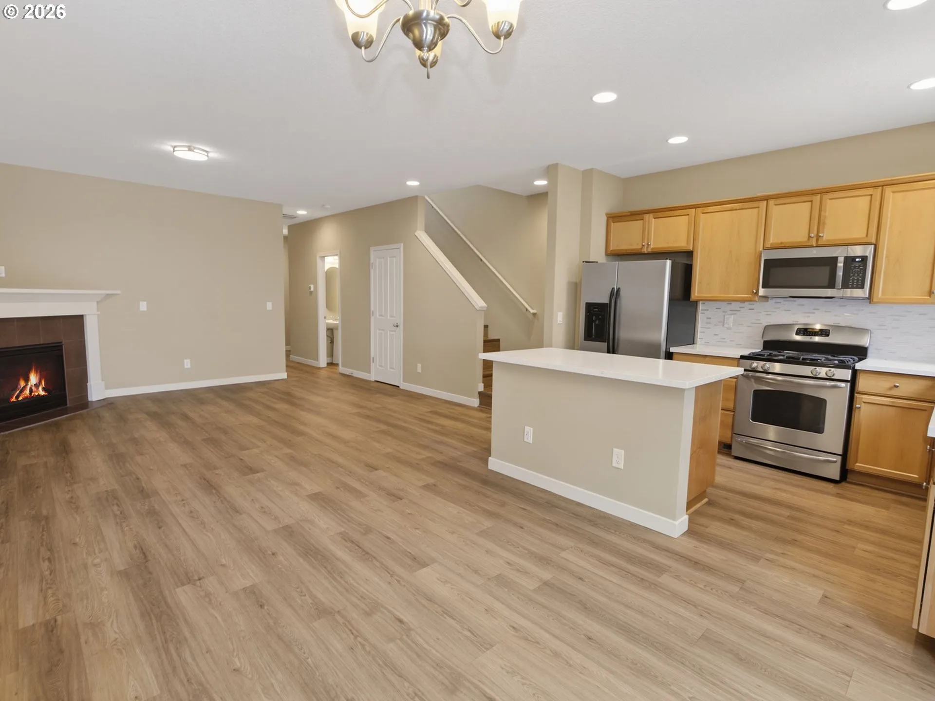Kitchen/Dining Room-Island