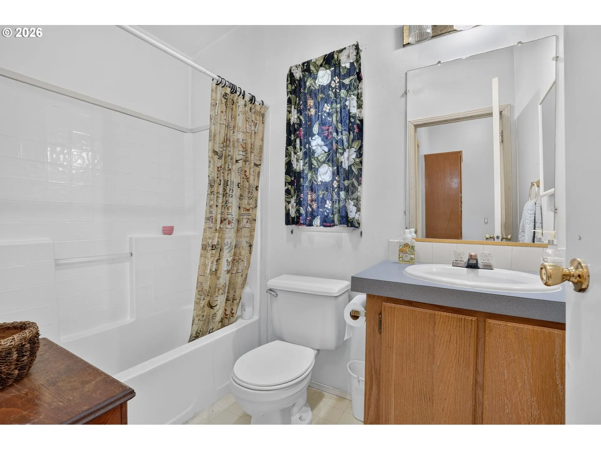 Bathroom-Hall