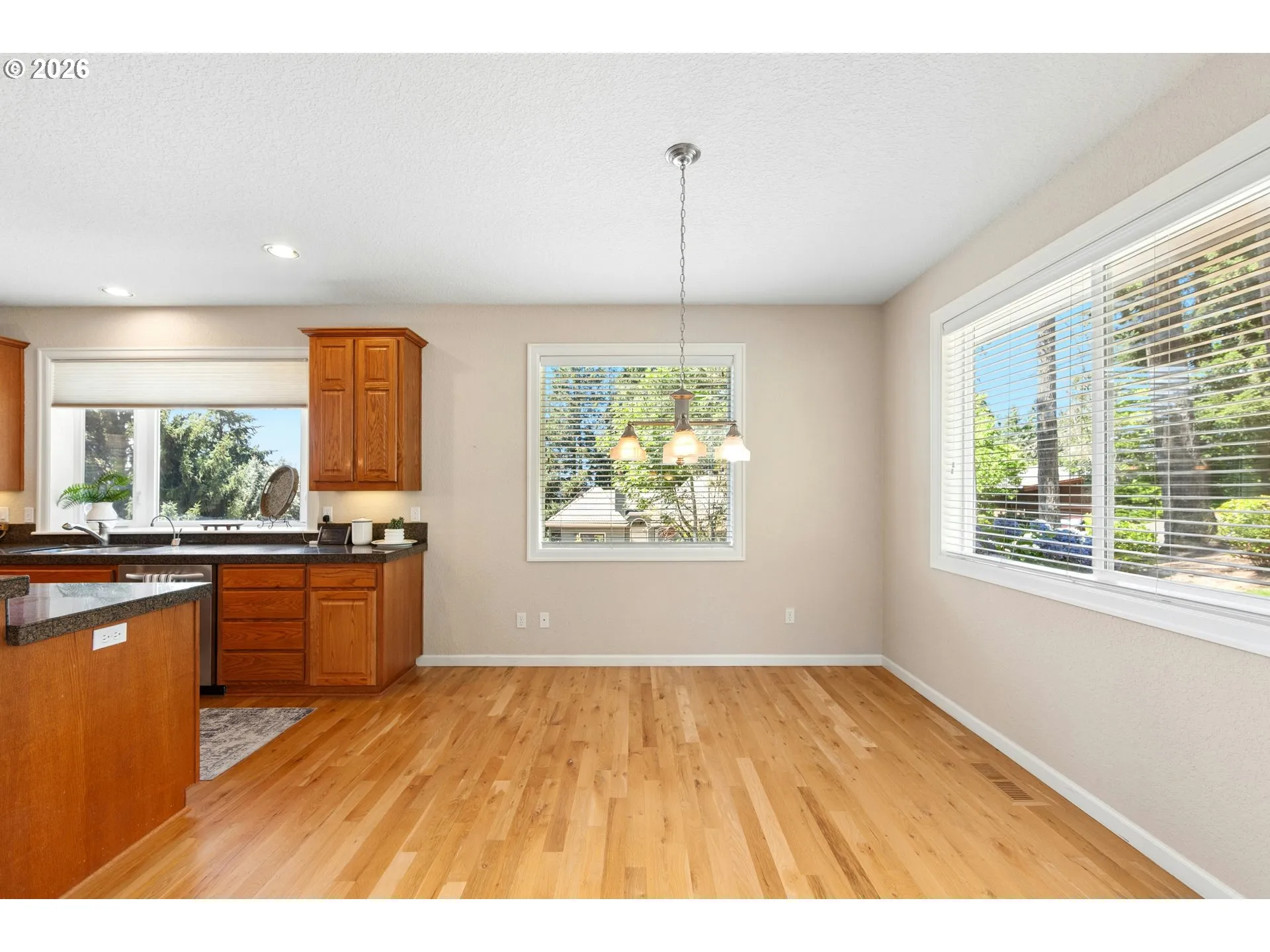 Kitchen-Eating Area
