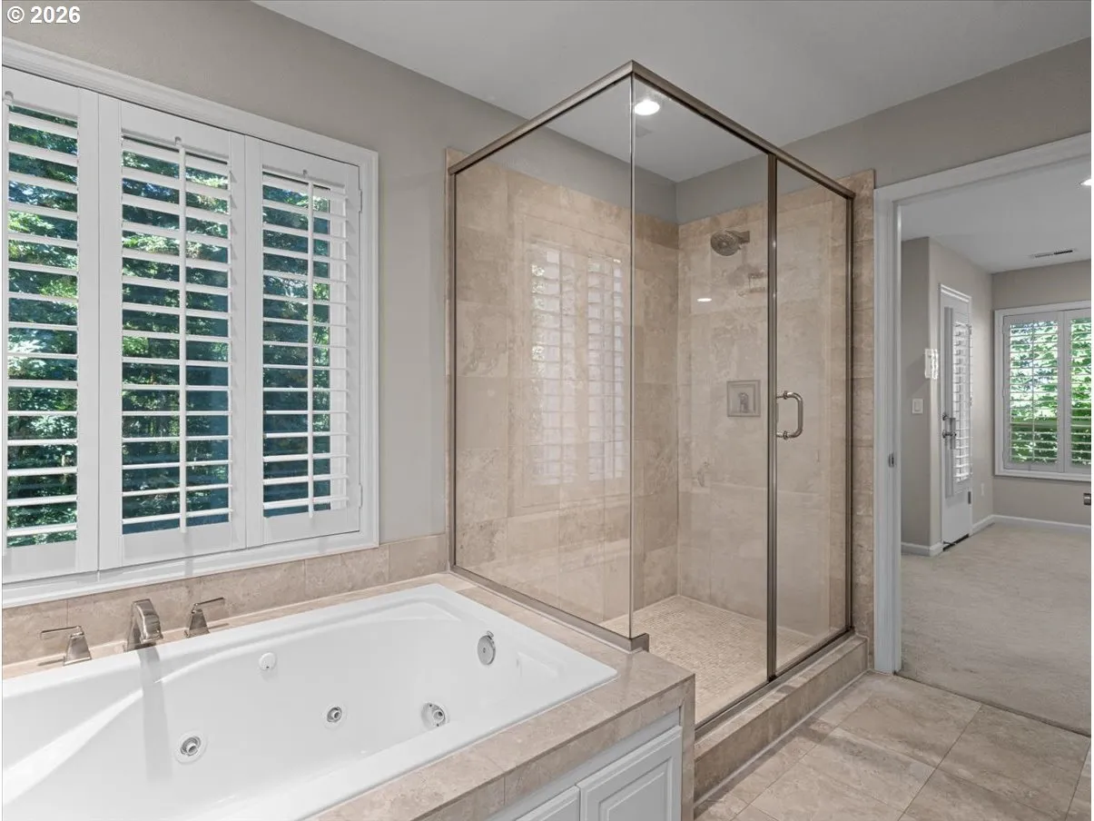 En Suite Bathroom-Upper