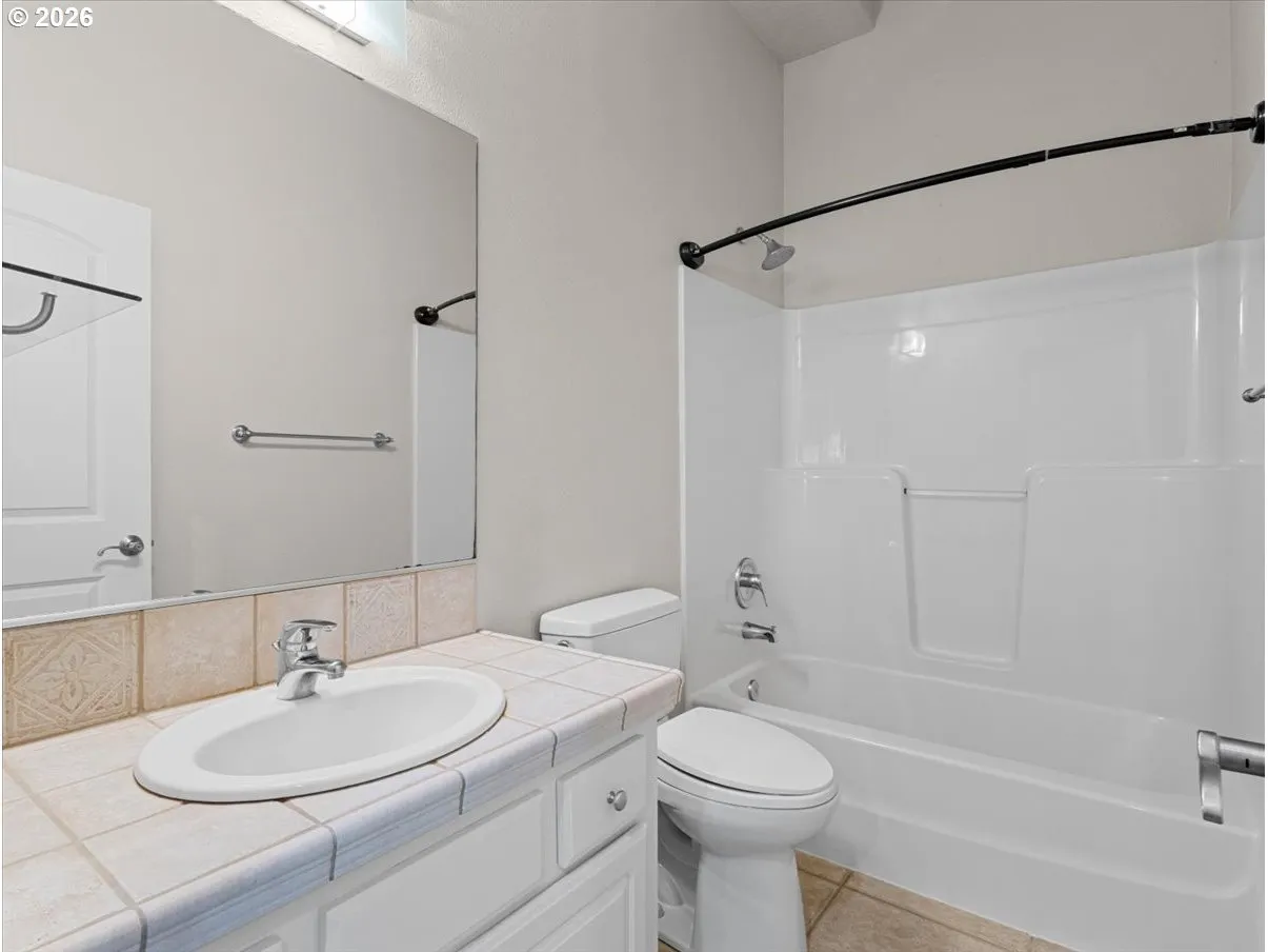 Bathroom-Lower