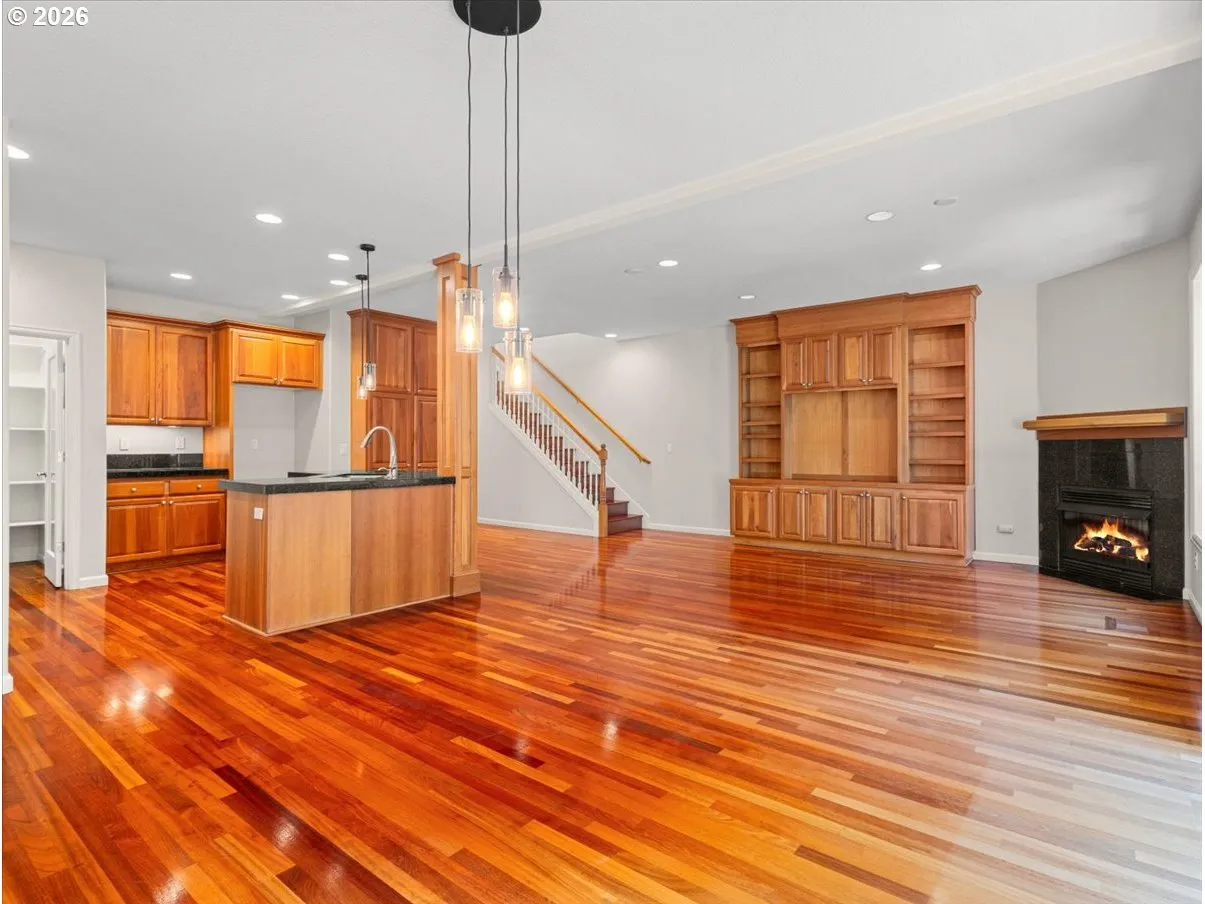Living Room/Dining Room