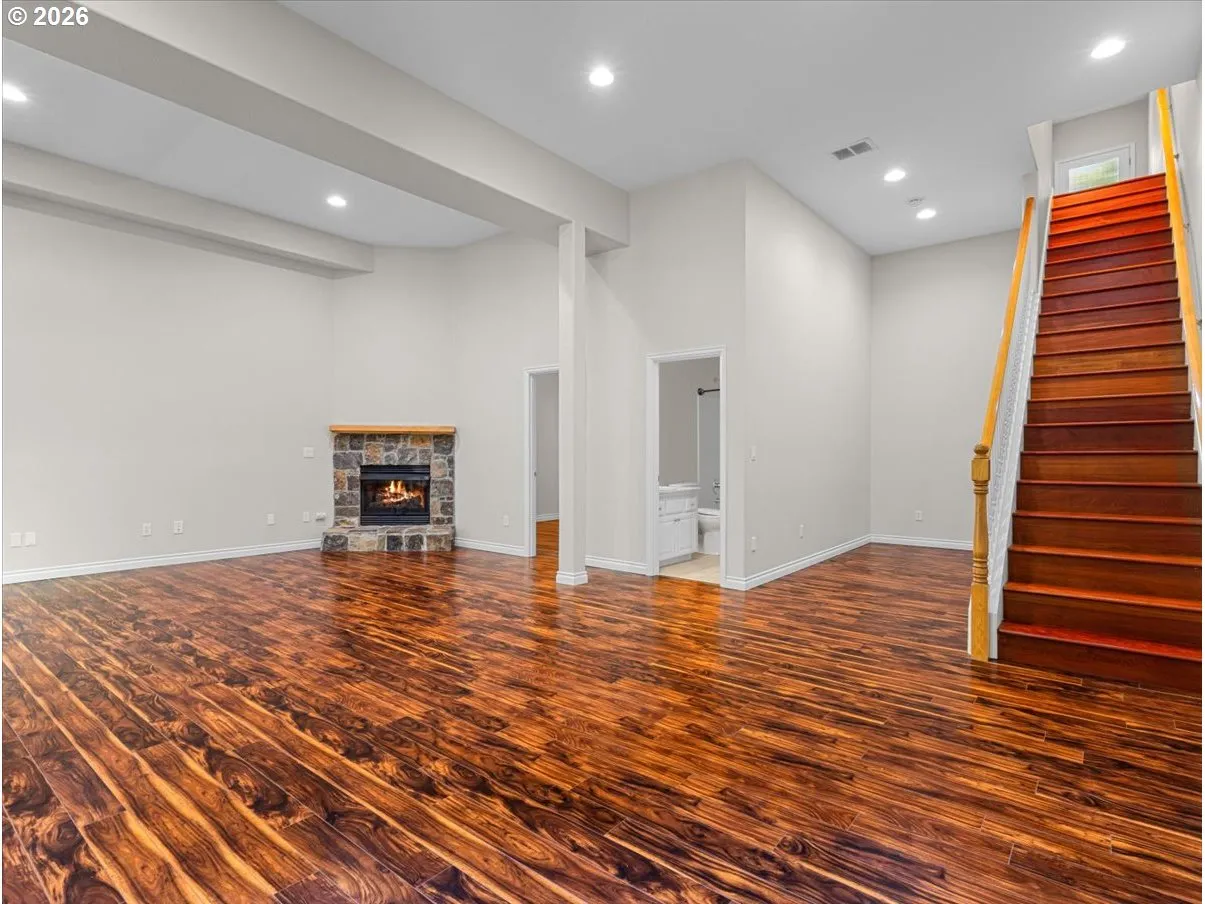 Bonus Room-Lower