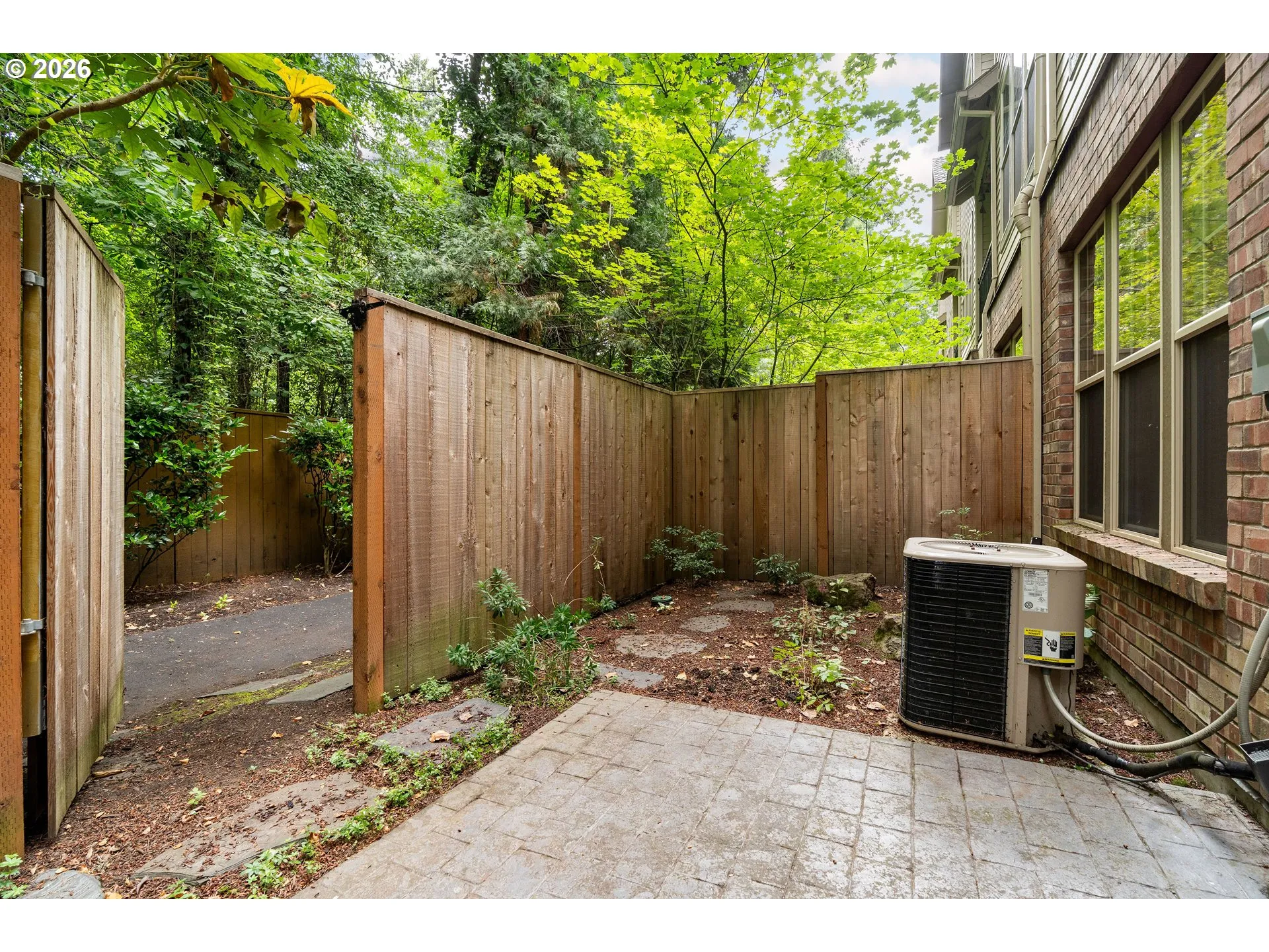 Yard-Fenced