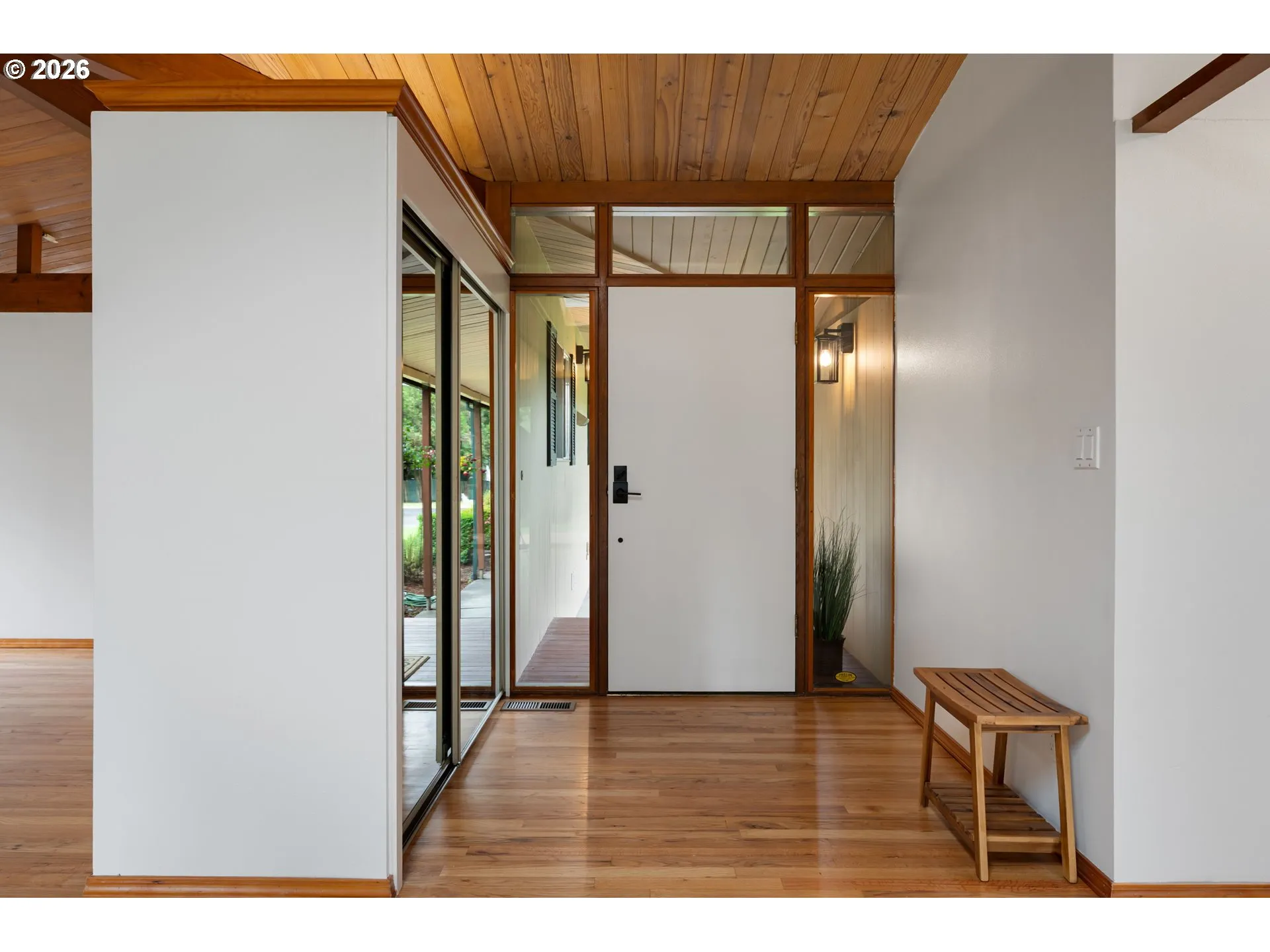 Entrance/Foyer
