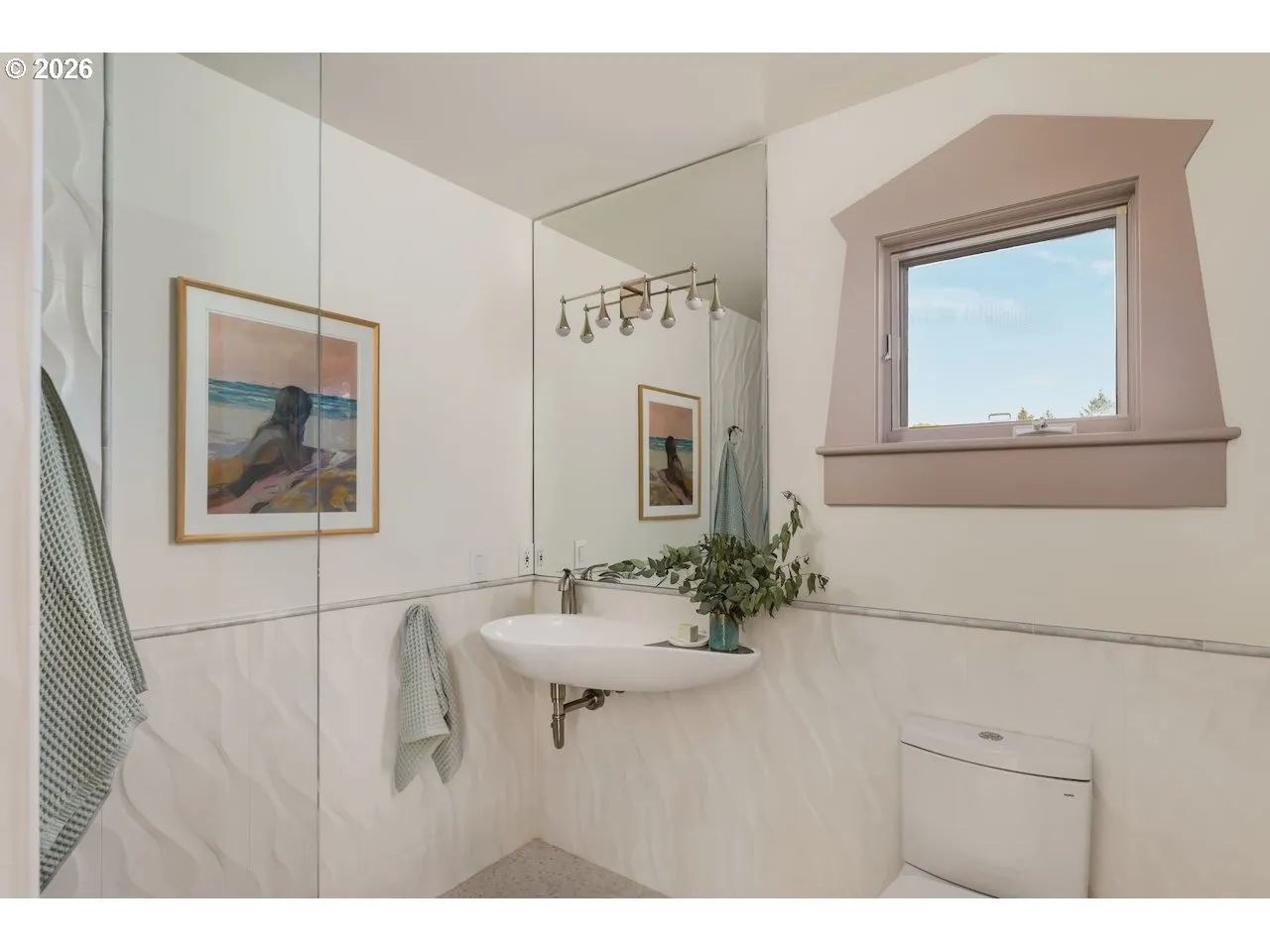 Bathroom, Attached-Upper