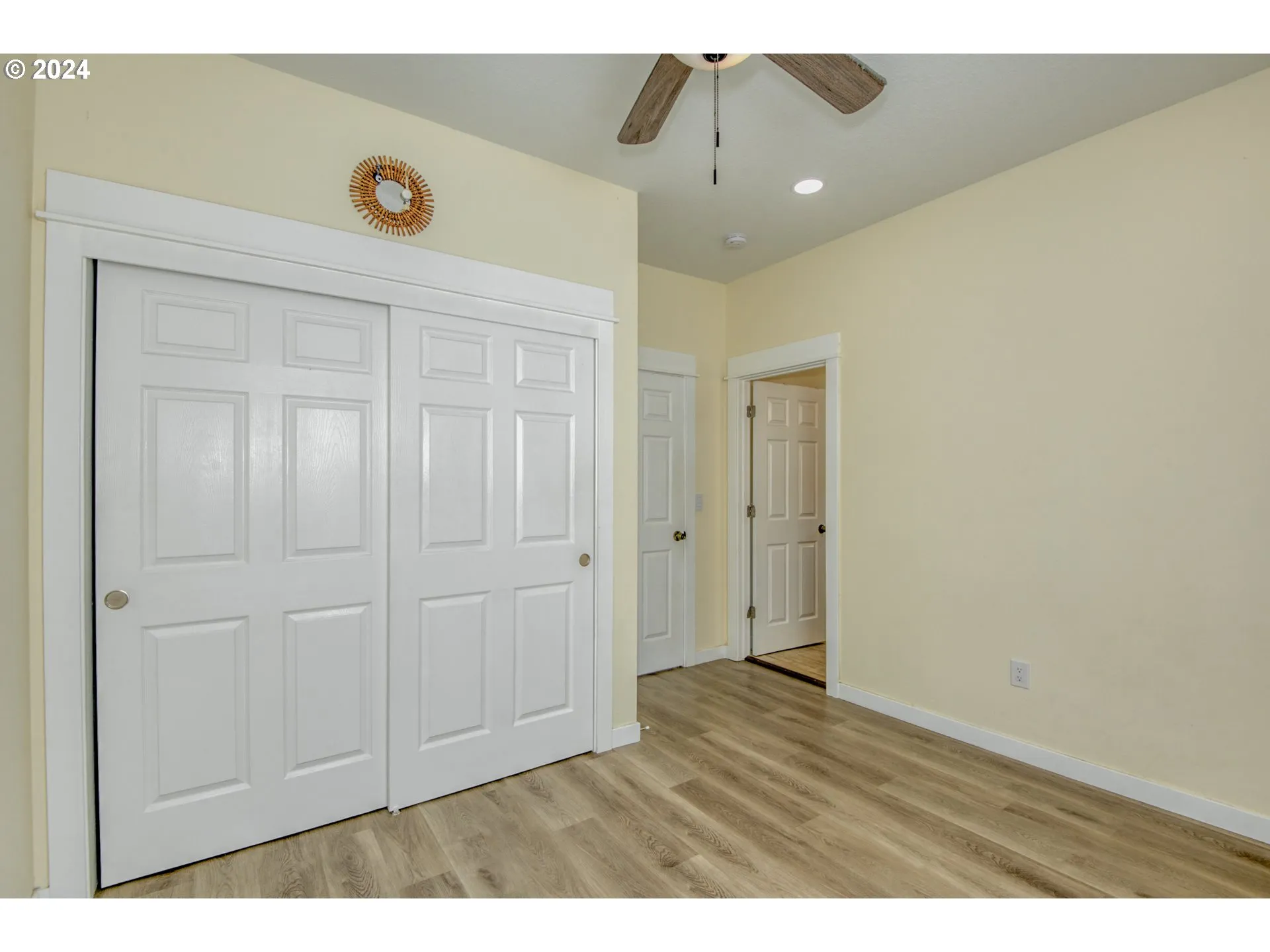 Bedroom, Primary-Ceiling Fan