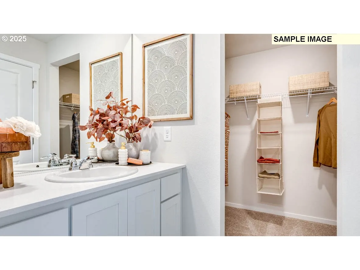 Primary Bedroom-Attached Bathroom
