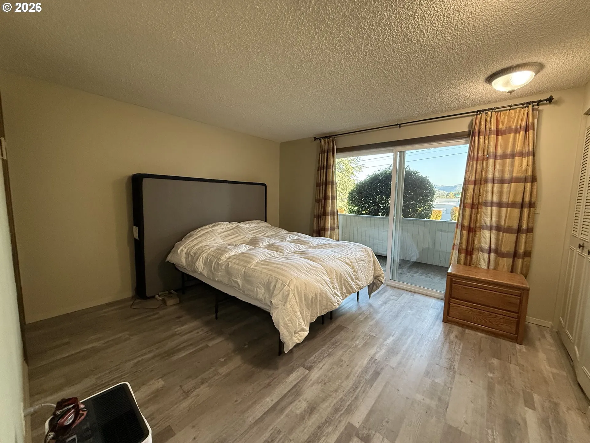 Primary Bedroom-Attached Bathroom