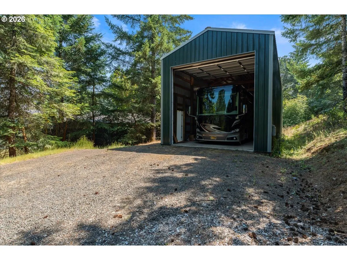 RV Garage