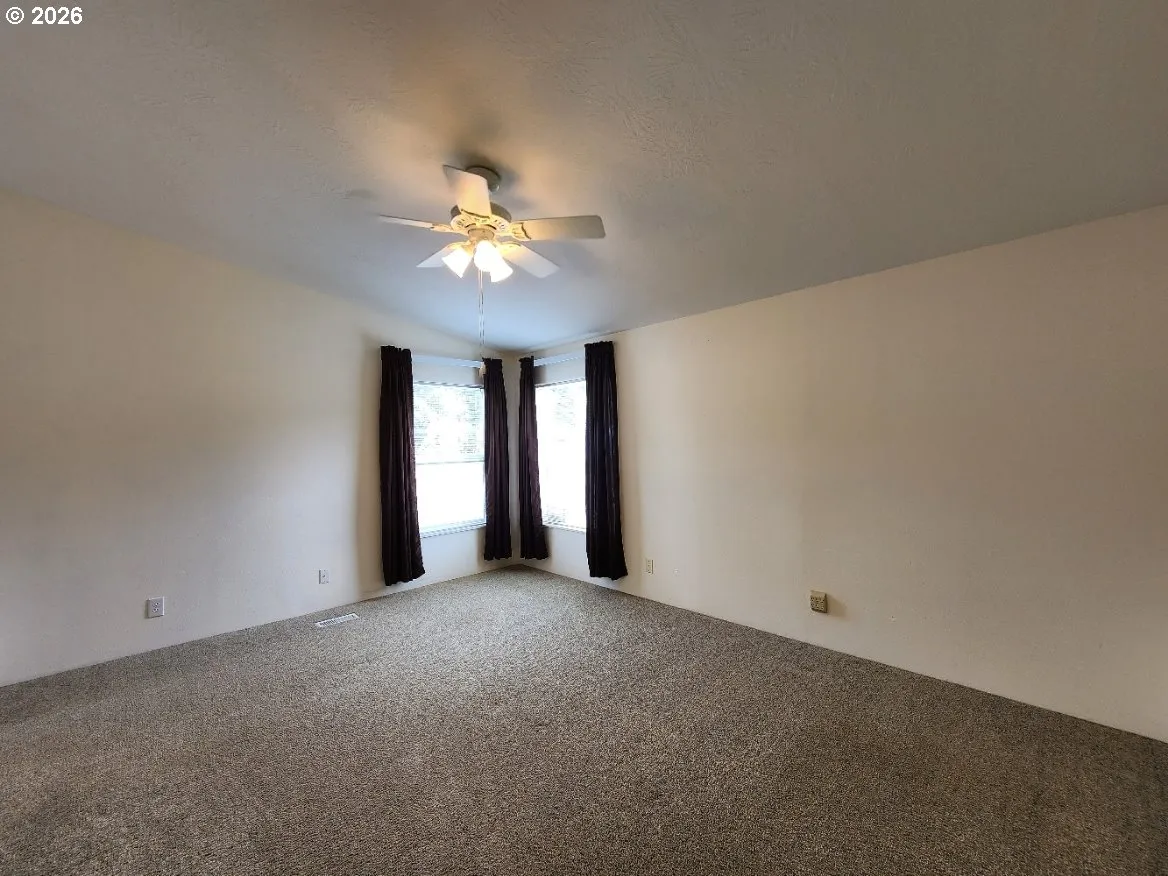 Bedroom, Owner's Suite-Ceiling Fan