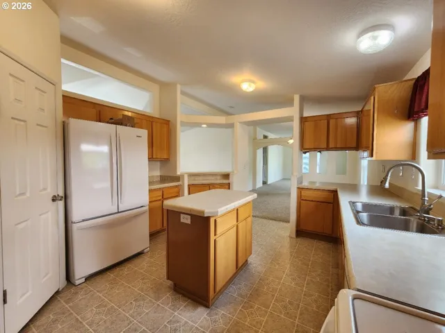 Kitchen-Island