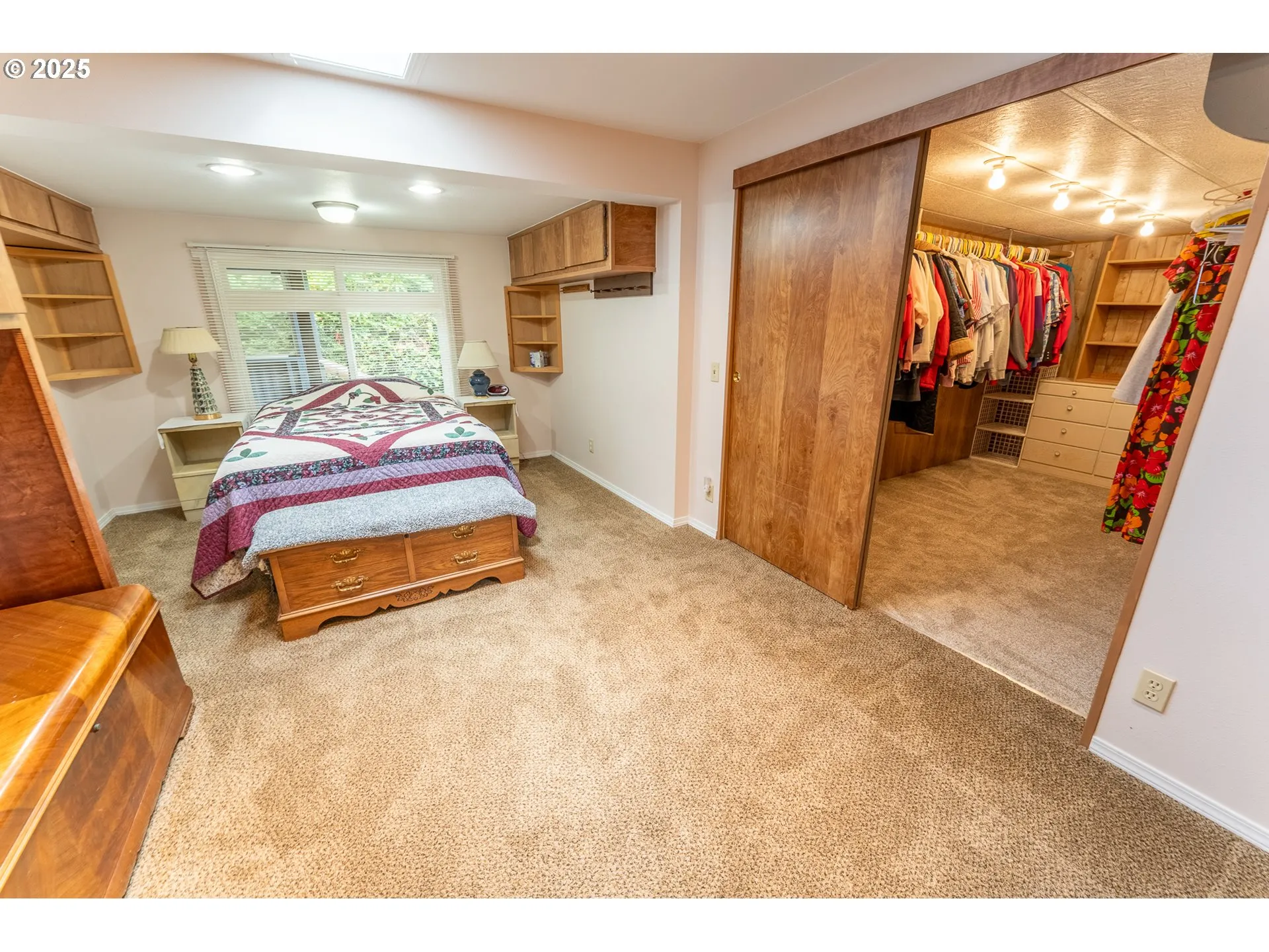 Bedroom, Primary-Walk-In Closet