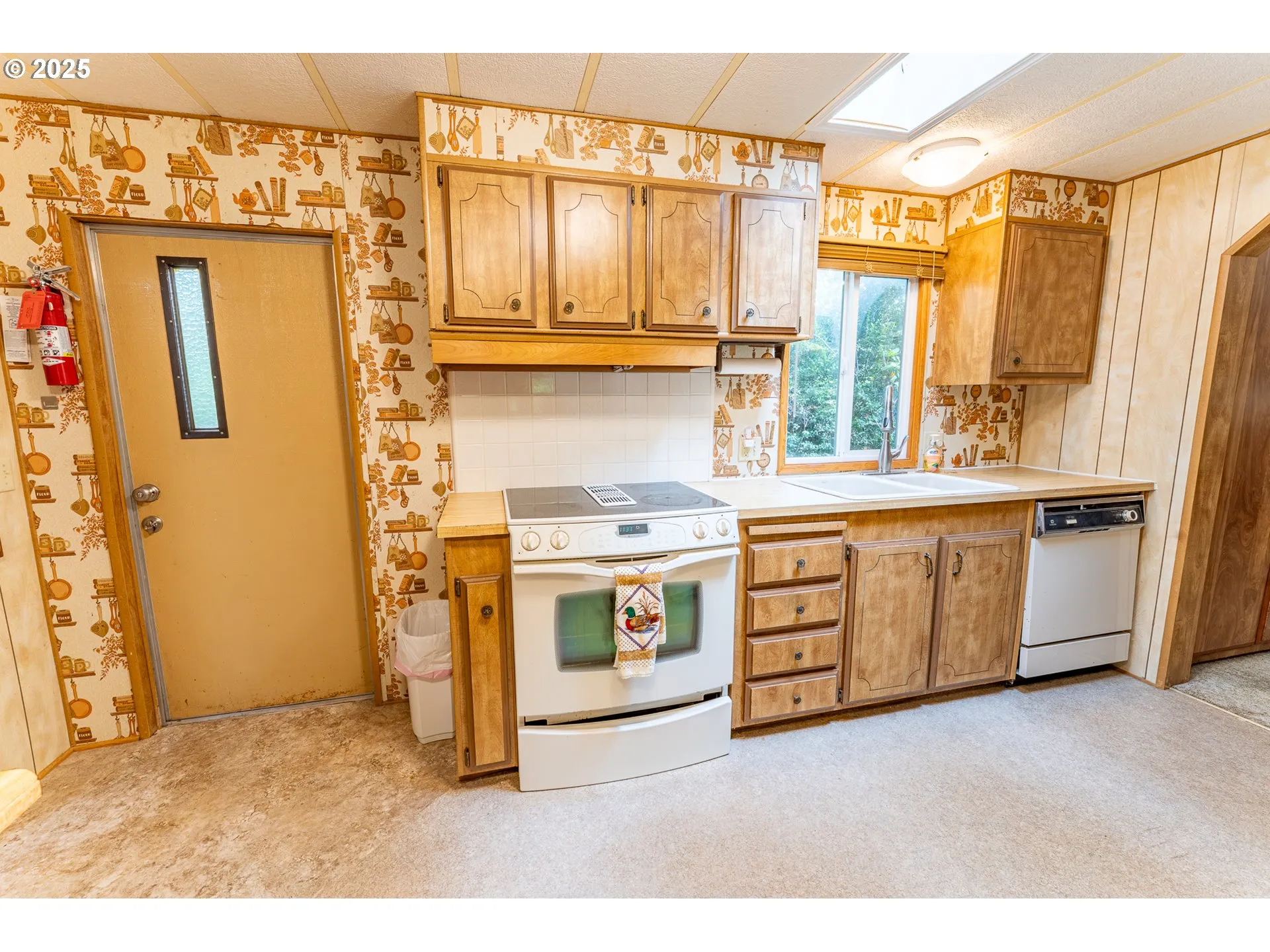 Kitchen-Oven