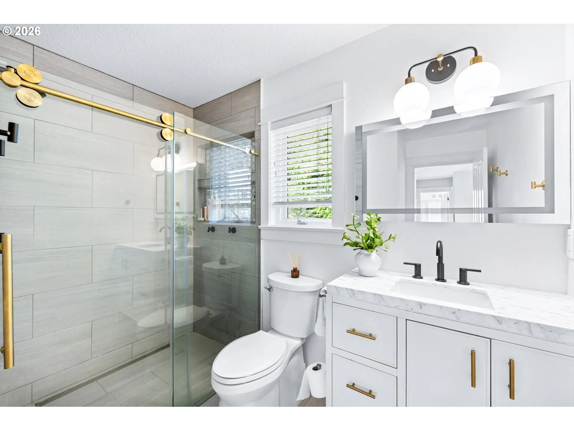 Bathroom-Hall