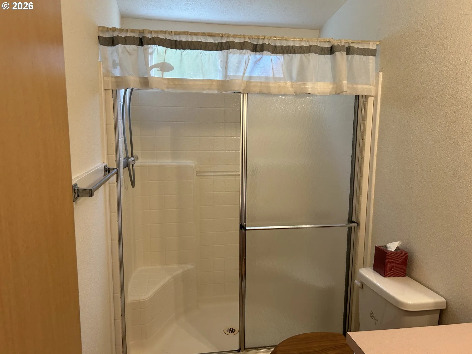 Bathroom-Walk in Shower